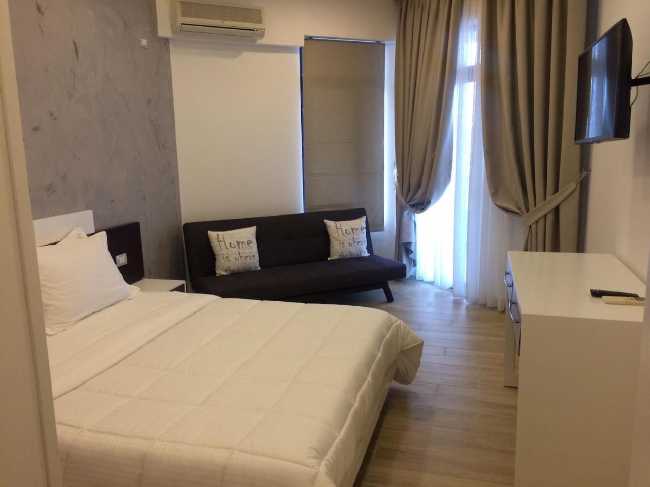 Double Room with Balcony and Sea View