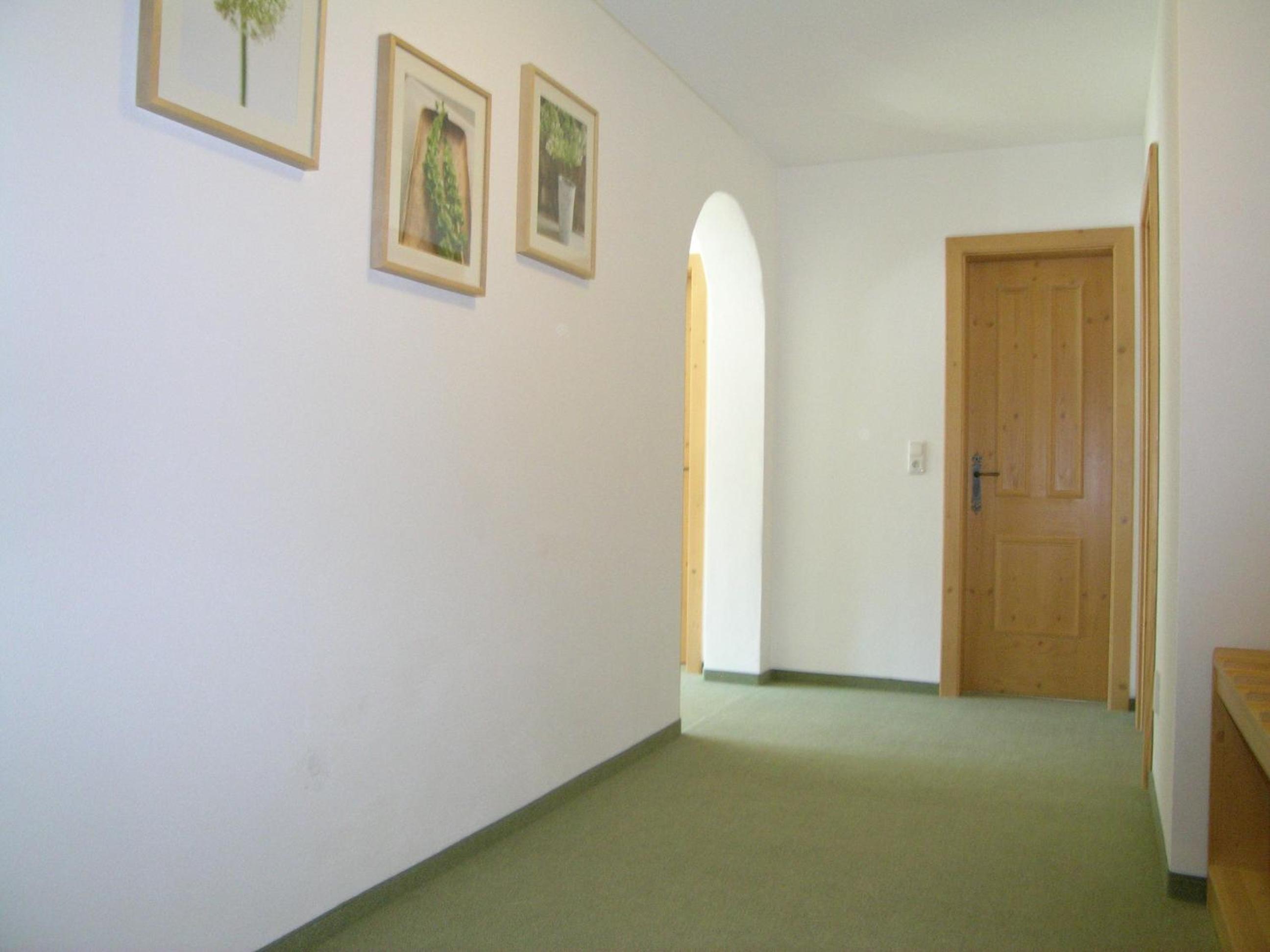 Apartment with Mountain View photo 2