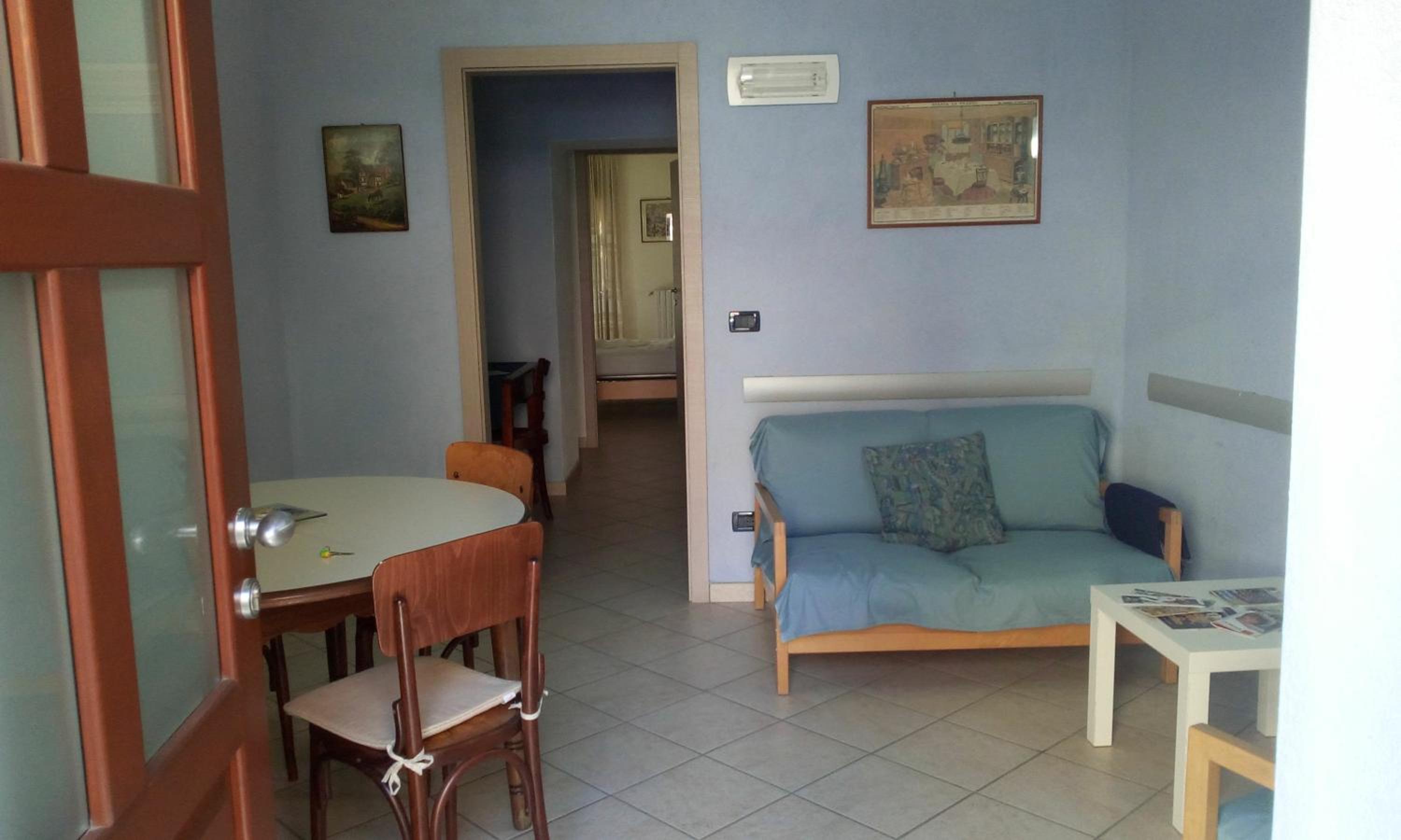 Family Room with Private Bathroom photo 3