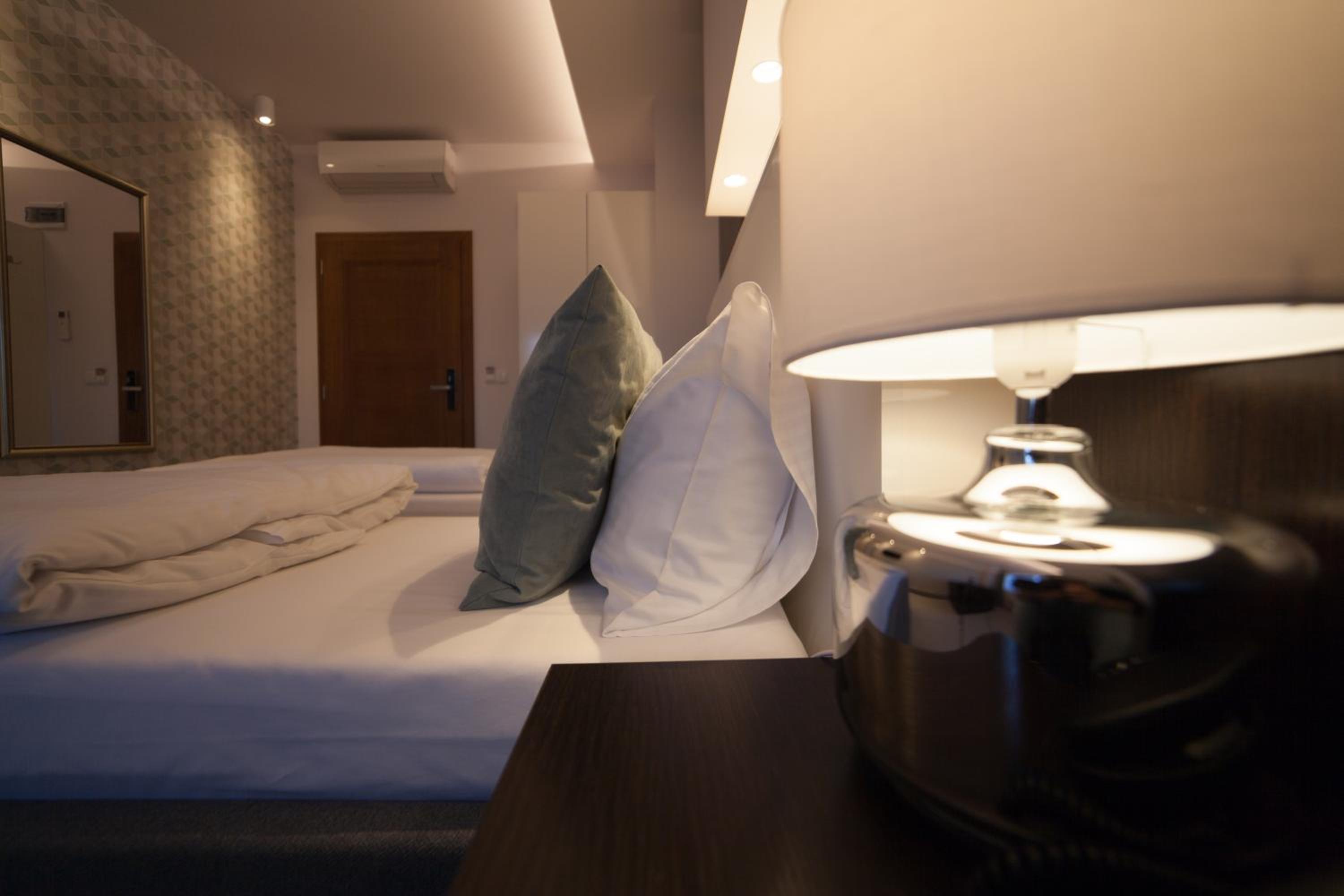 Double or Twin Room - Photo 1