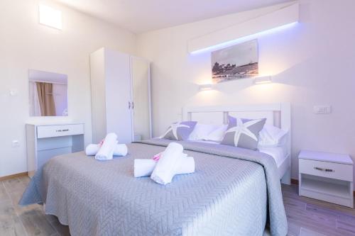 Studio Apartment with Sea View