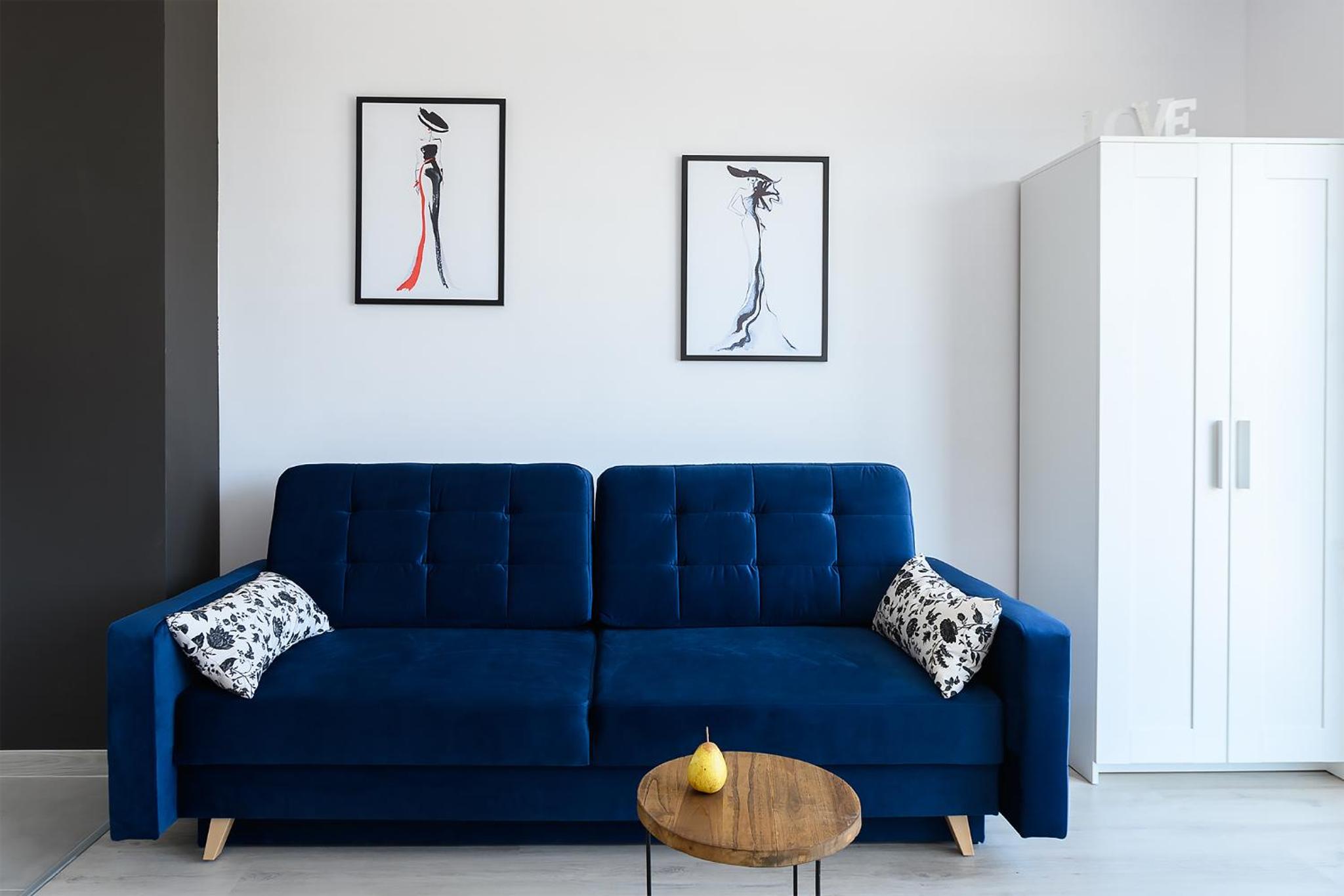 One-Bedroom Apartment - Photo 1