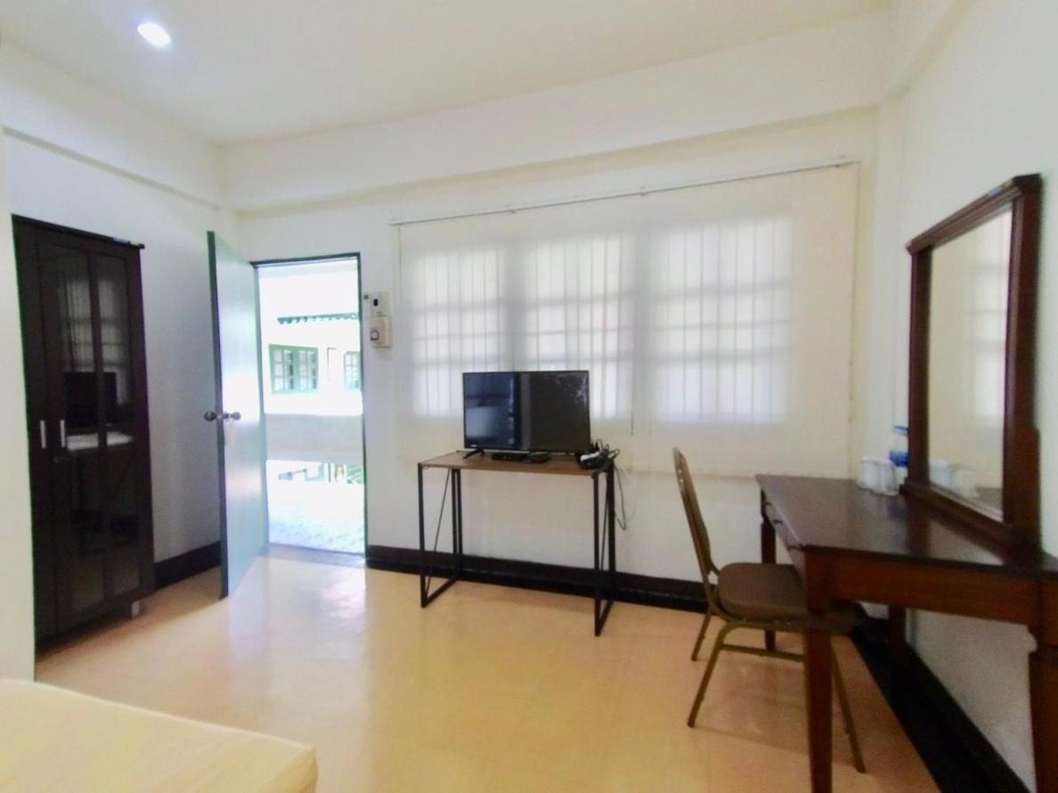 Twin Room with Garden View photo 2