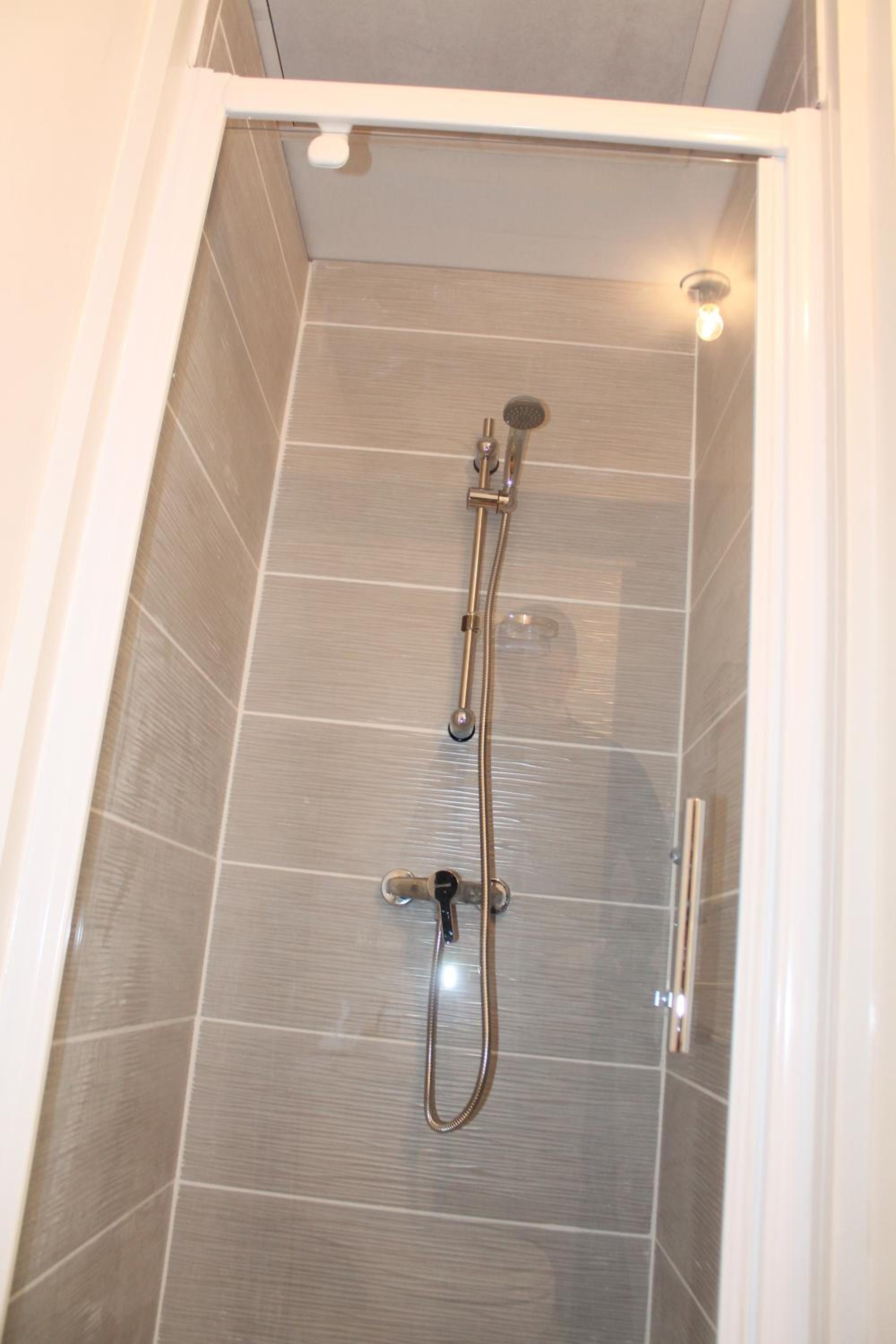 One-Bedroom Apartment - Photo 9