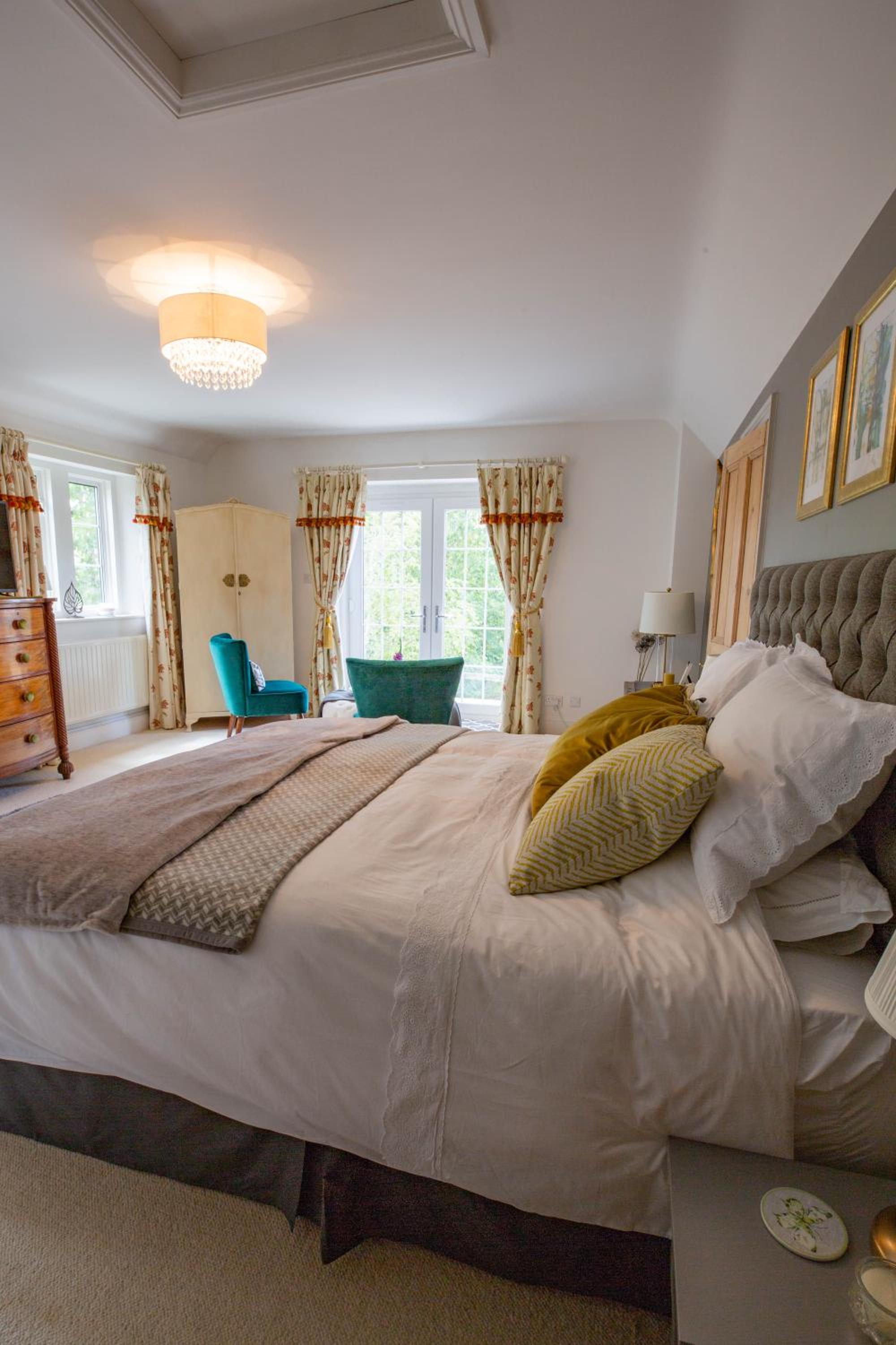 Deluxe Junior Suite photo 2