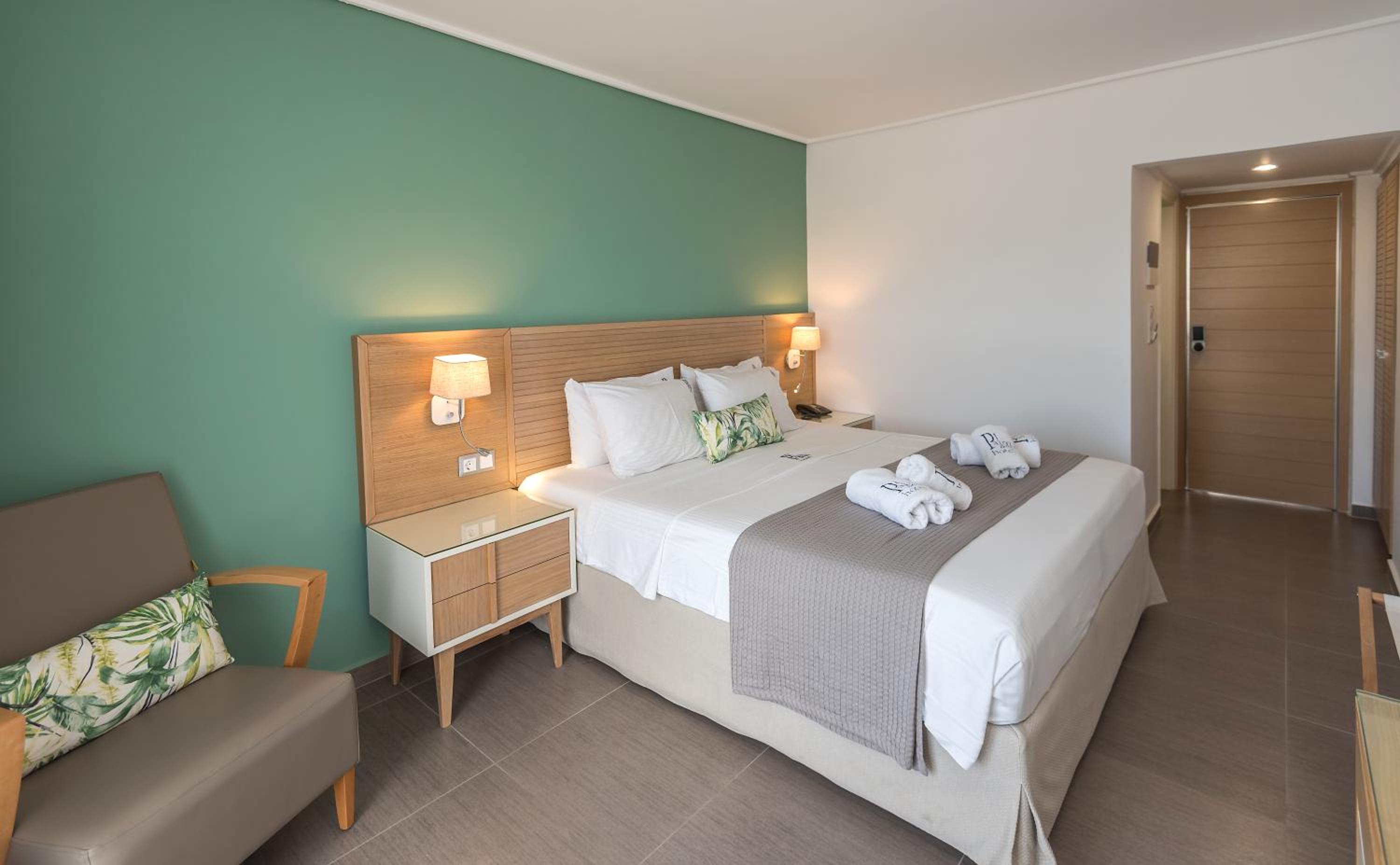 Deluxe Double Room photo 2