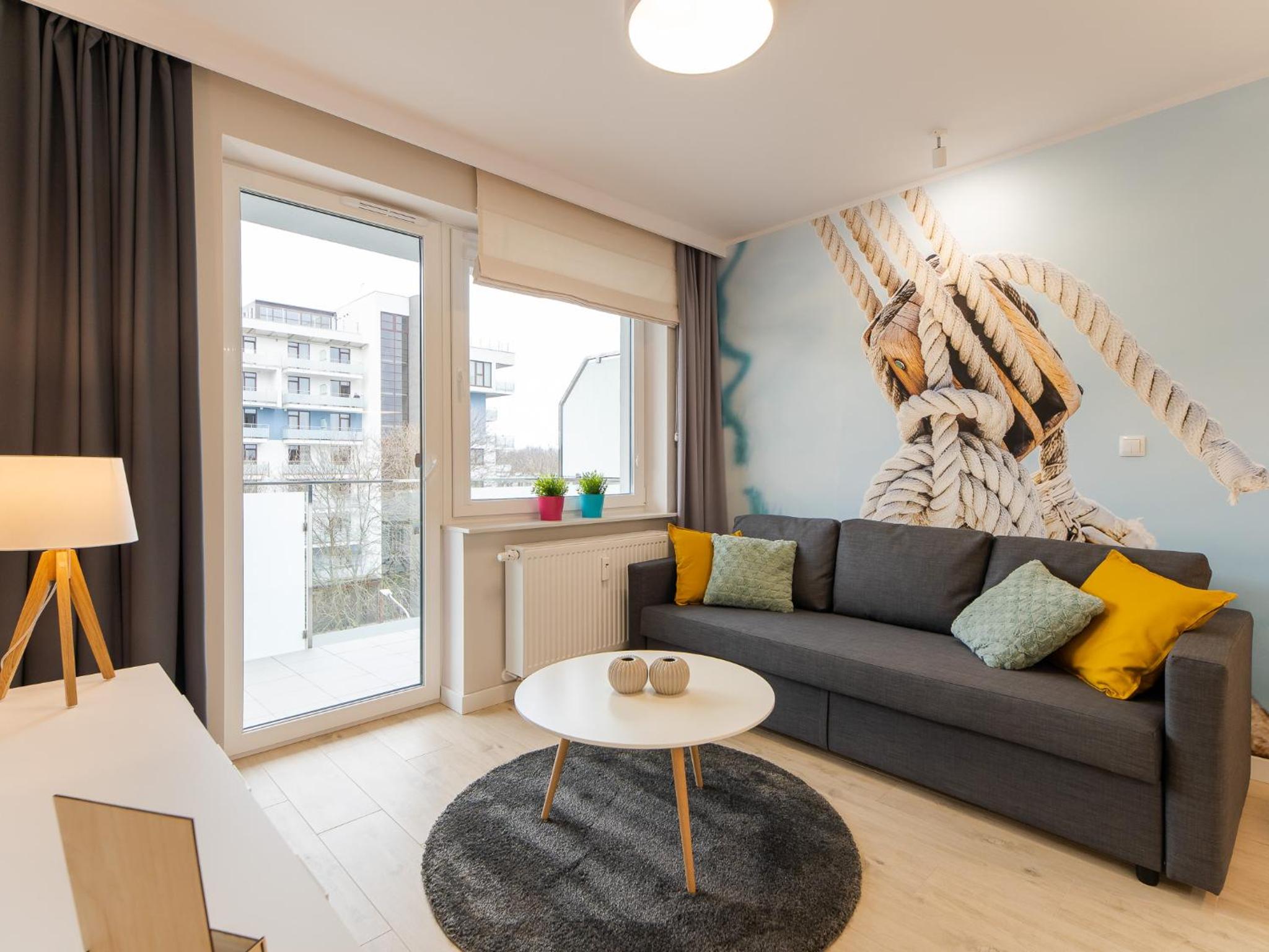 One-Bedroom Apartment - Photo 3