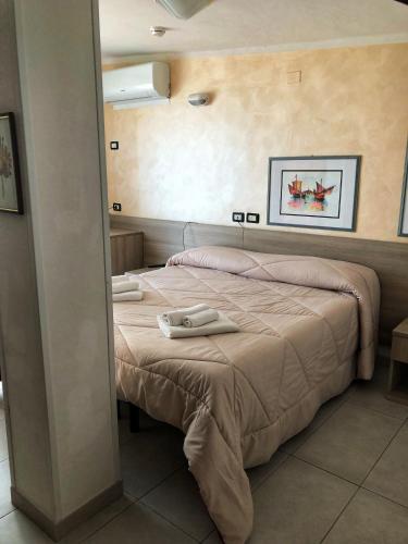 Double or Twin Room with Balcony photo 2