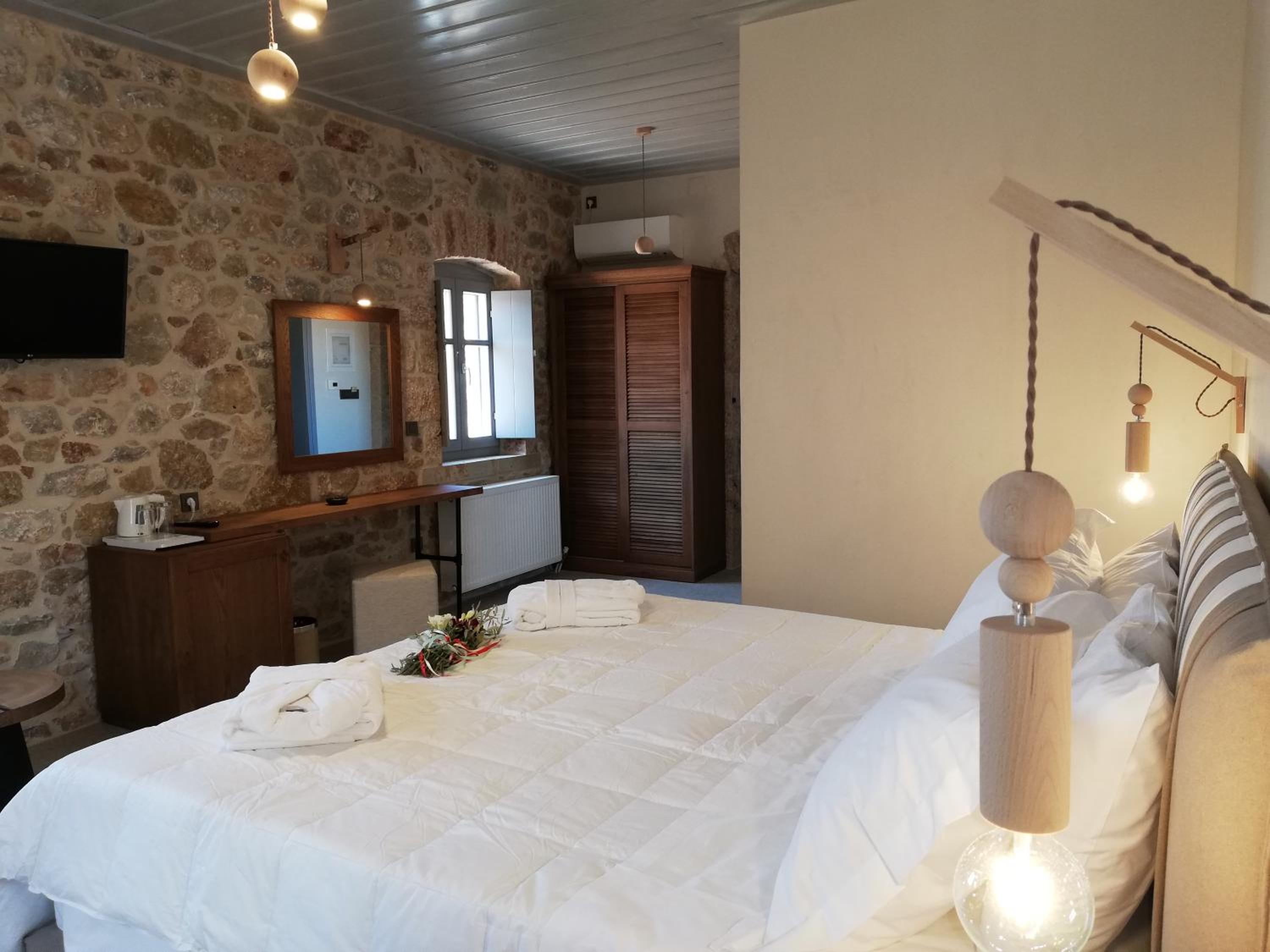 Deluxe Double Room - Photo 5