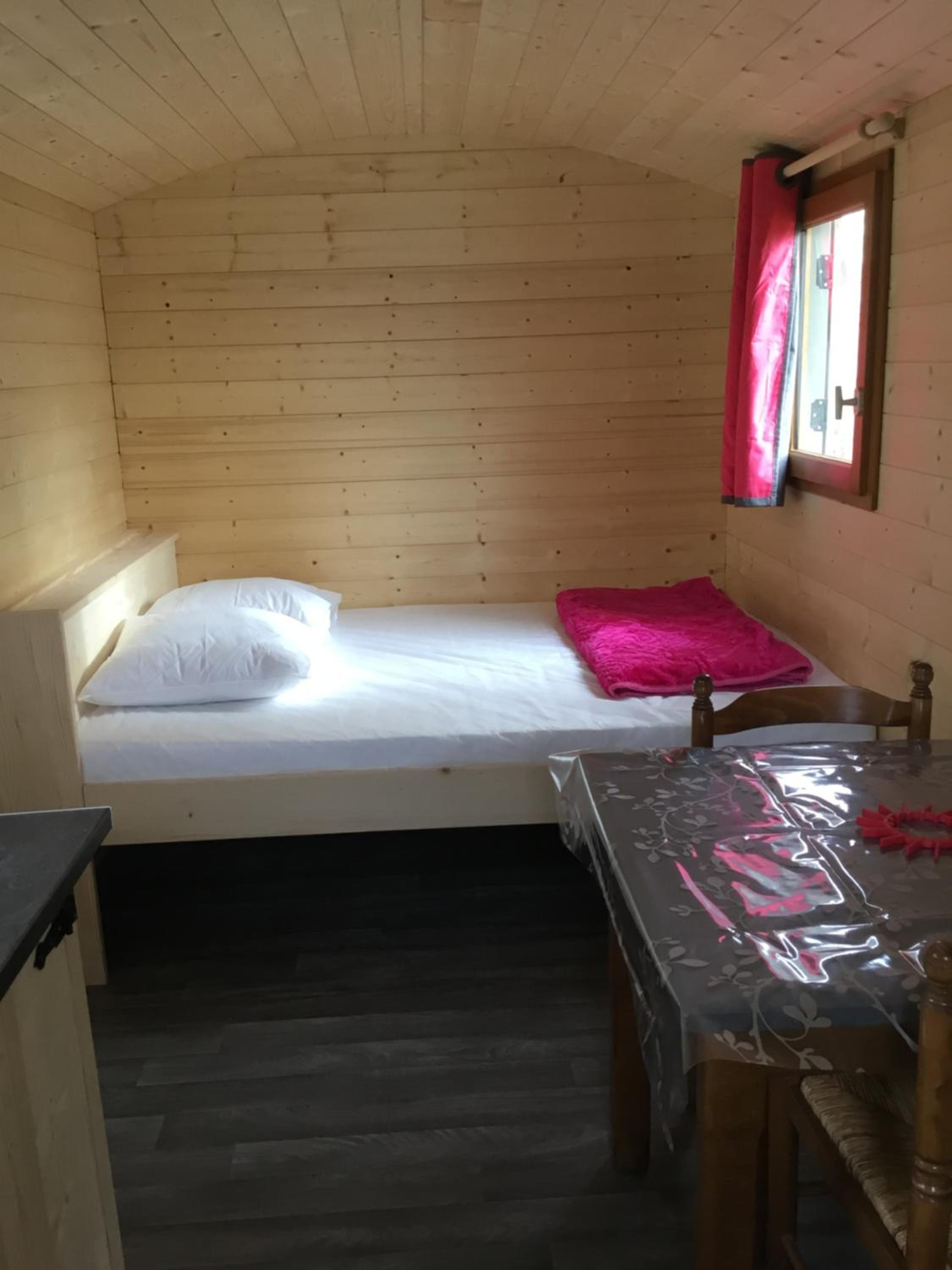 Wooden Caravan photo 2