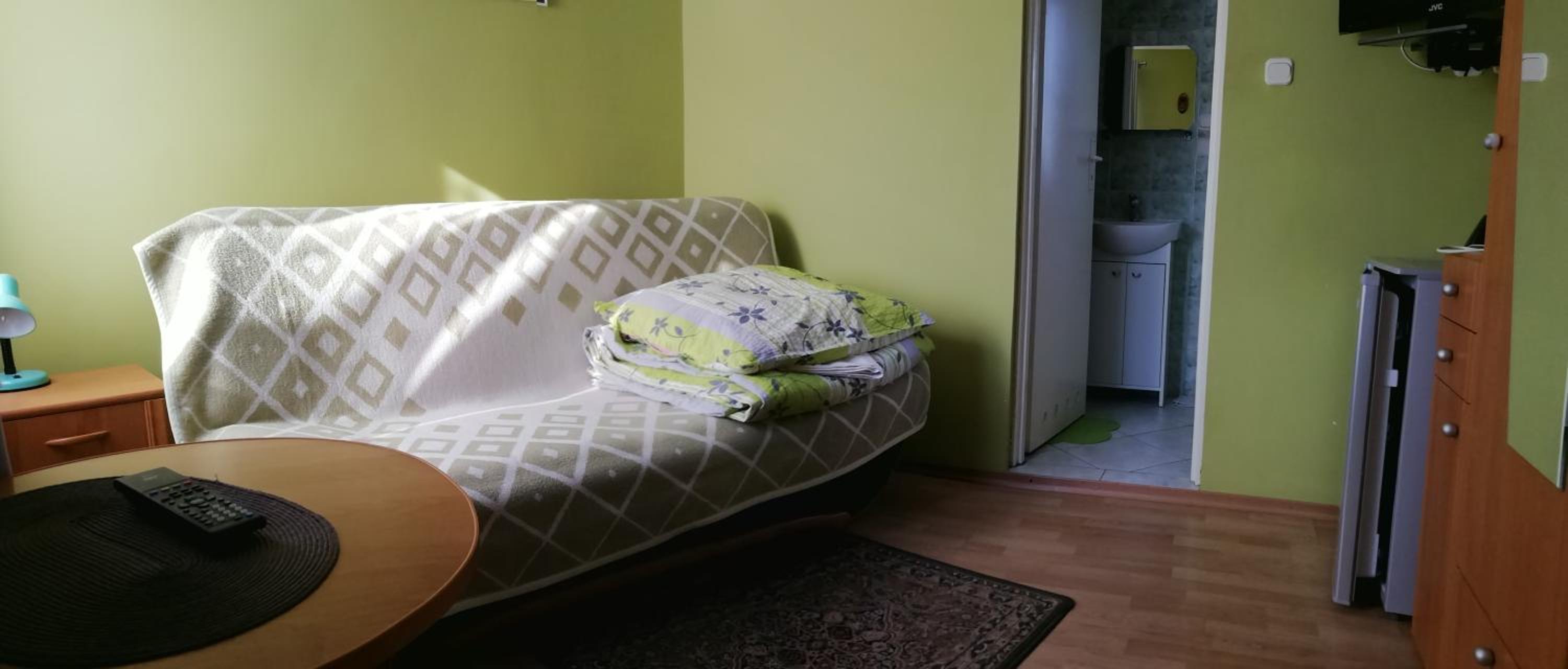 Single Room with Private Bathroom photo 1
