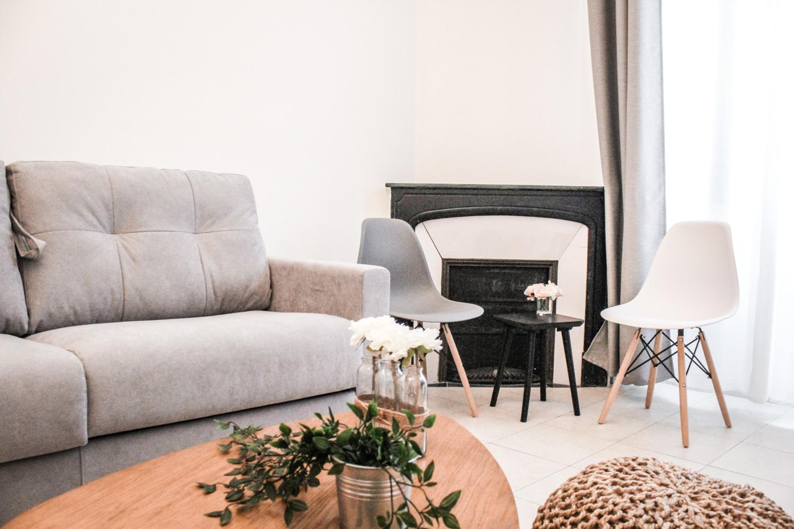 One-Bedroom Apartment - Photo 11