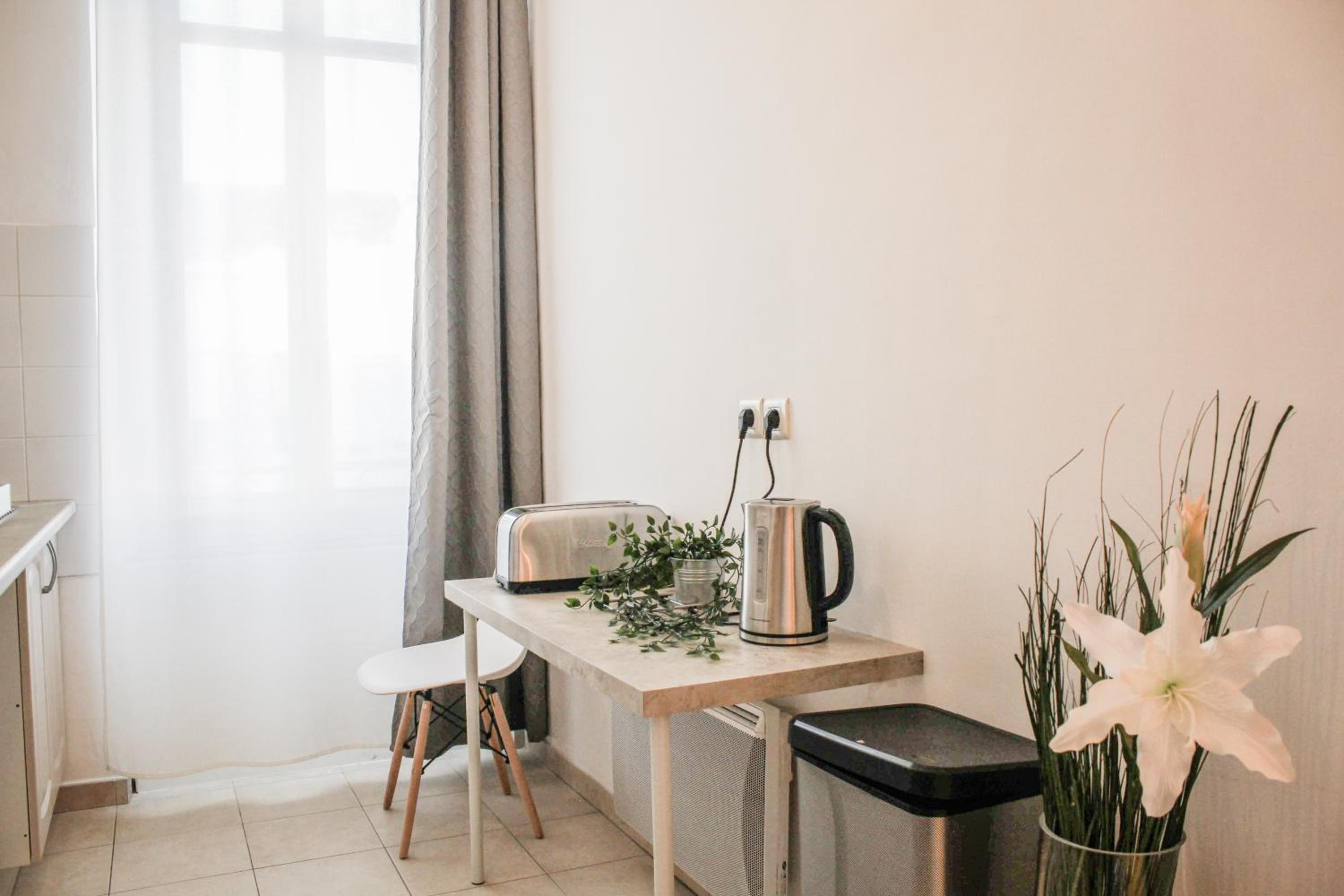 Two-Bedroom Apartment - Photo 8