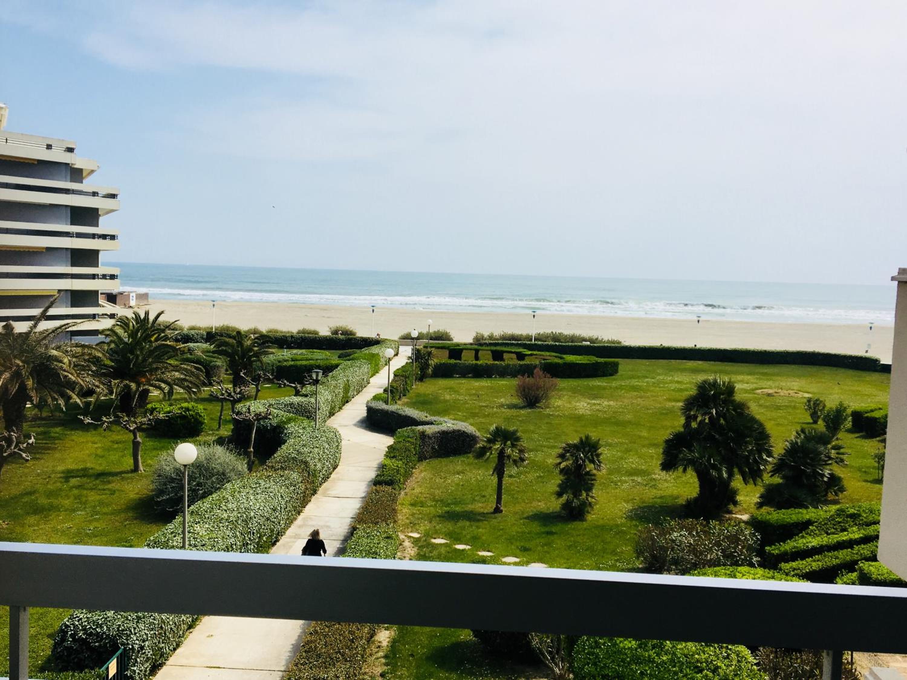 Apartment with Sea View photo 1