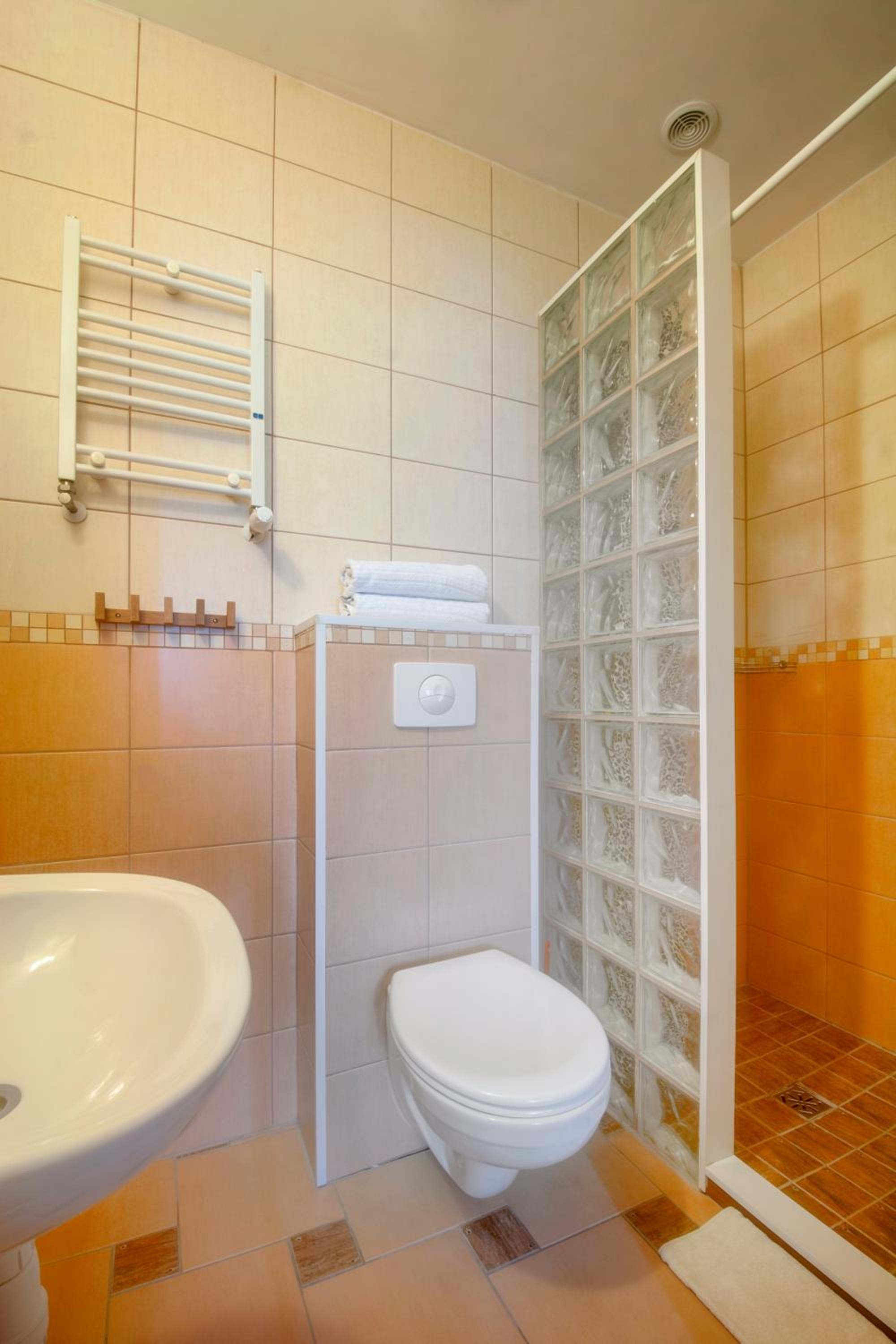 Small Double Room photo 1