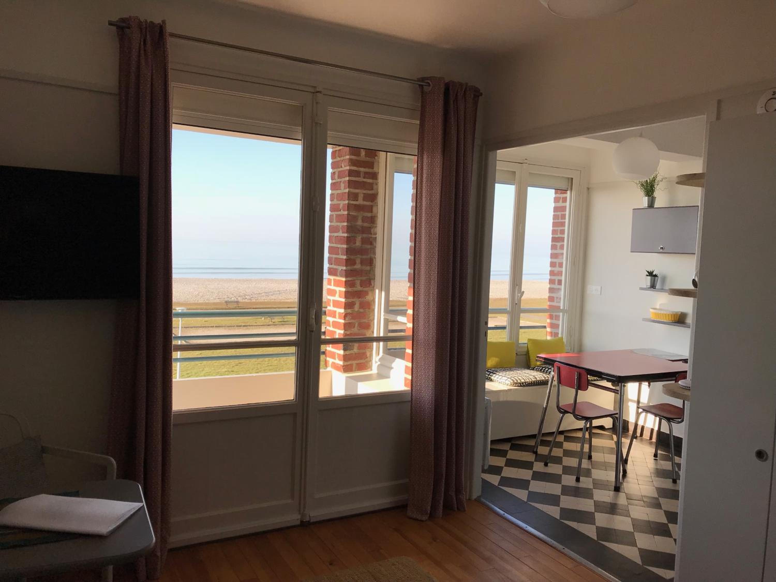 Apartment with Sea View photo 1