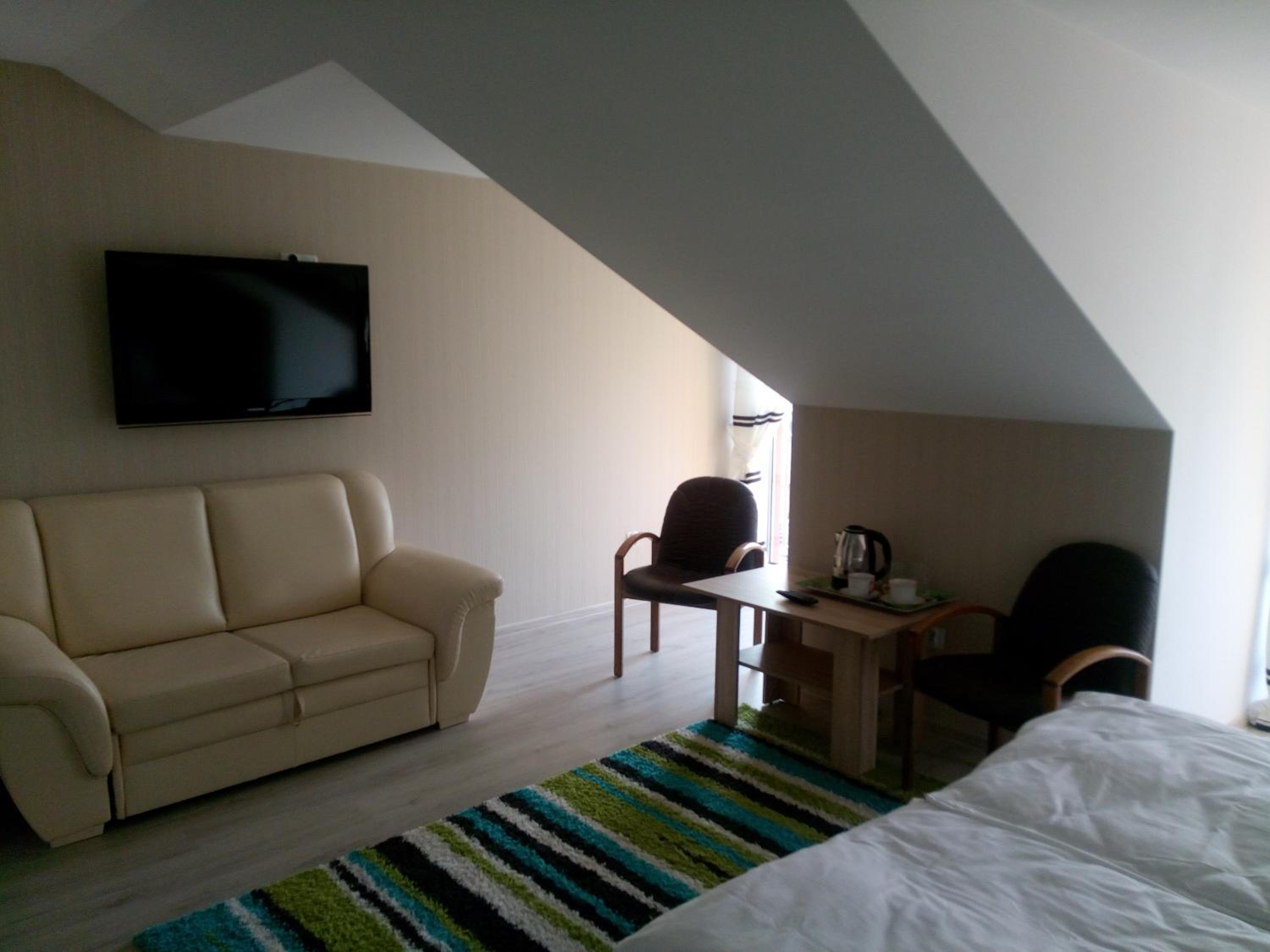 Deluxe Double Room with Balcony photo 2