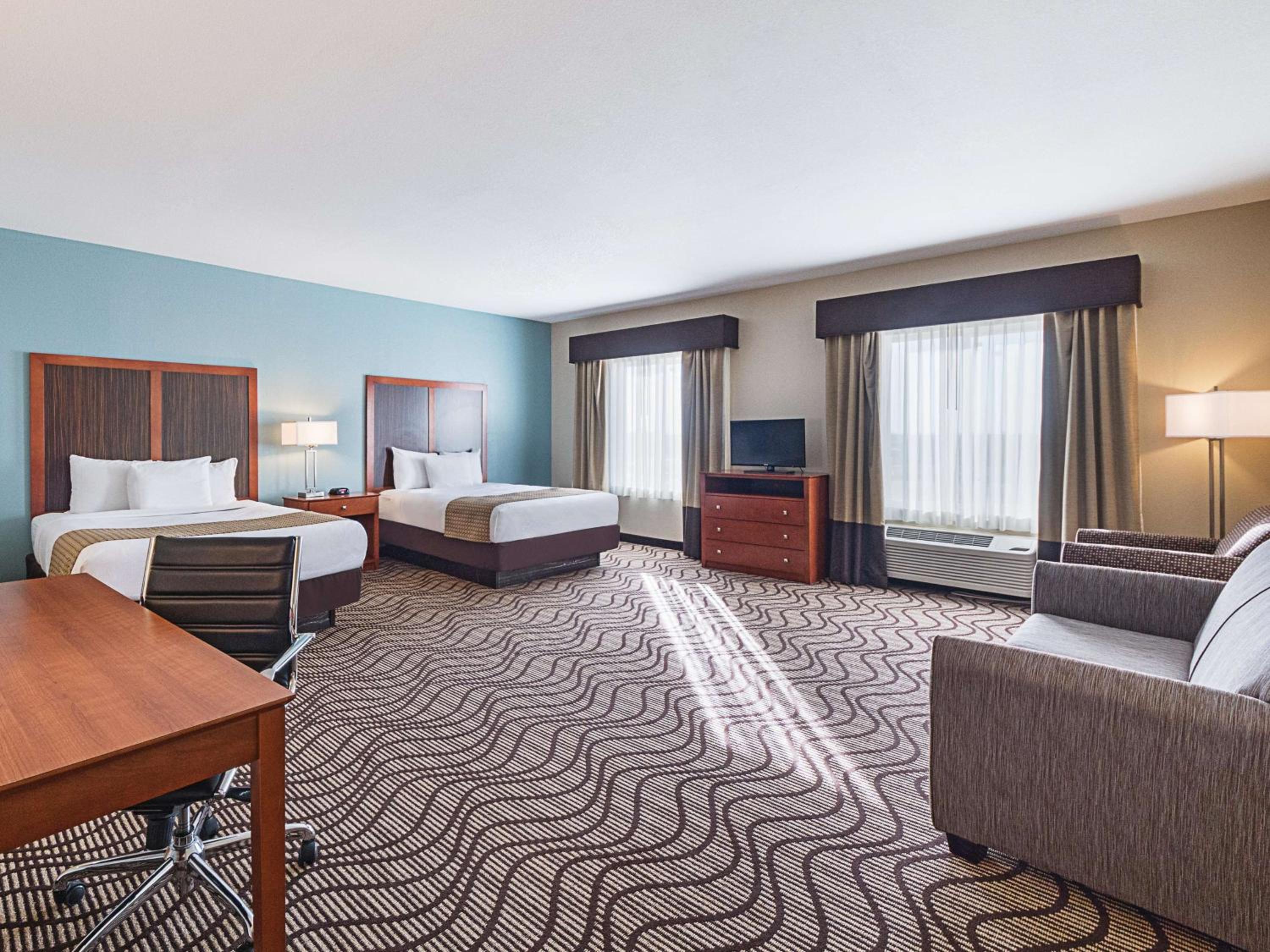 Deluxe Suite with Two Queen Beds - Non-Smoking