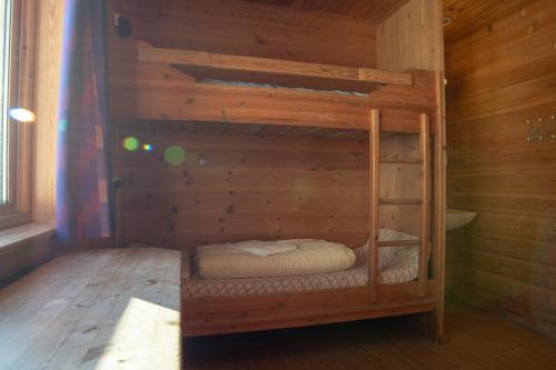 Quadruple Room with Shared Bathroom - Photo 3