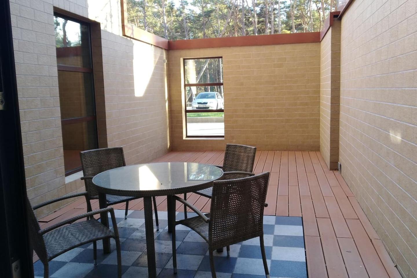 One-Bedroom Apartment - Photo 11