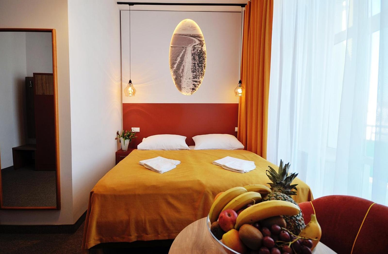 Standard Double or Twin Room - Photo 2