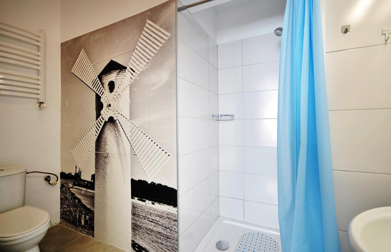Standard Double or Twin Room - Photo 19