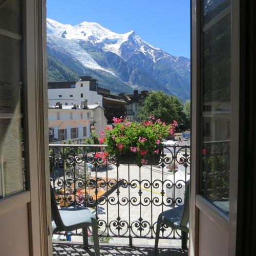 Quadruple Room with Mountain View