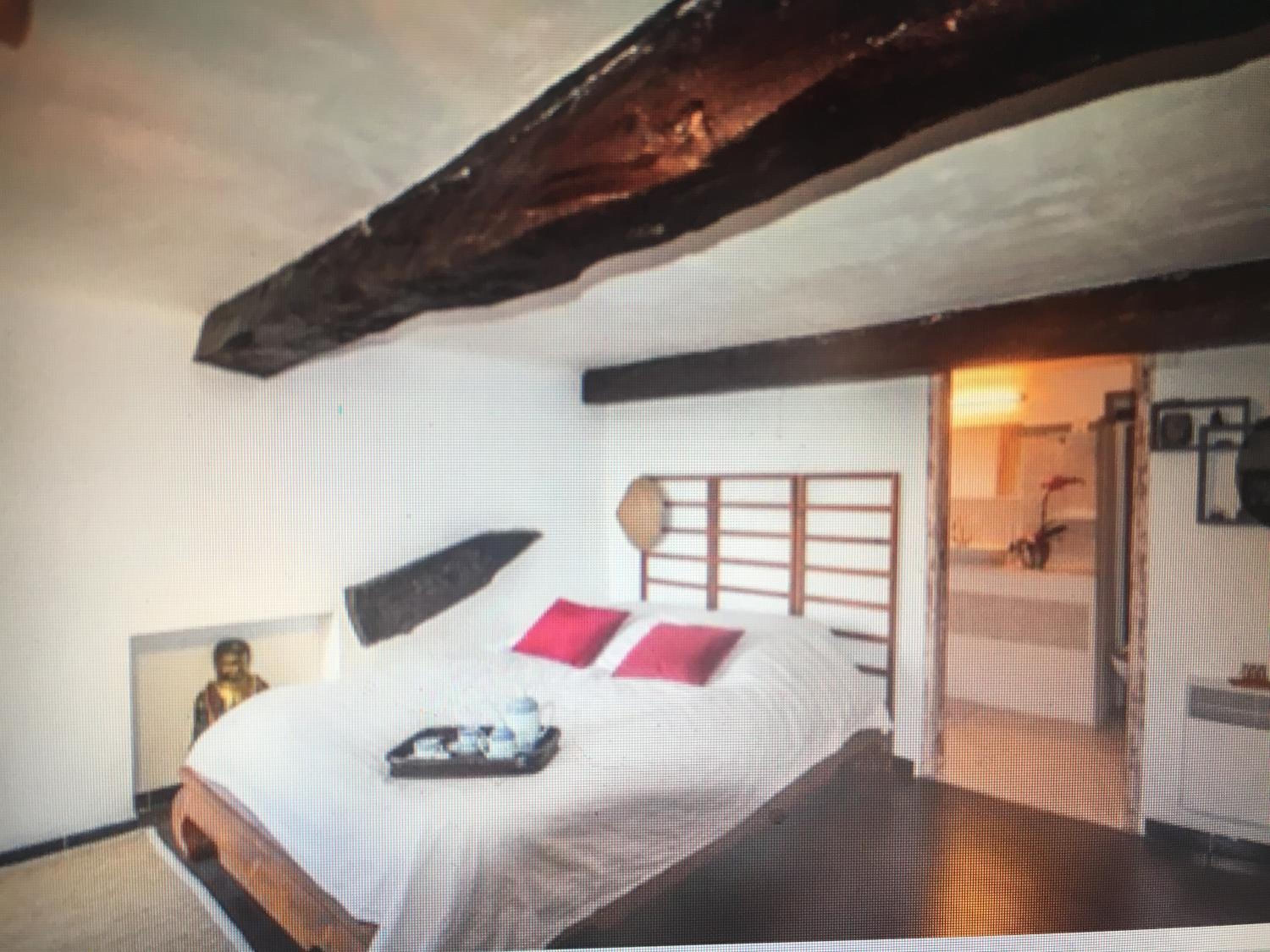 Four-Bedroom House photo 3