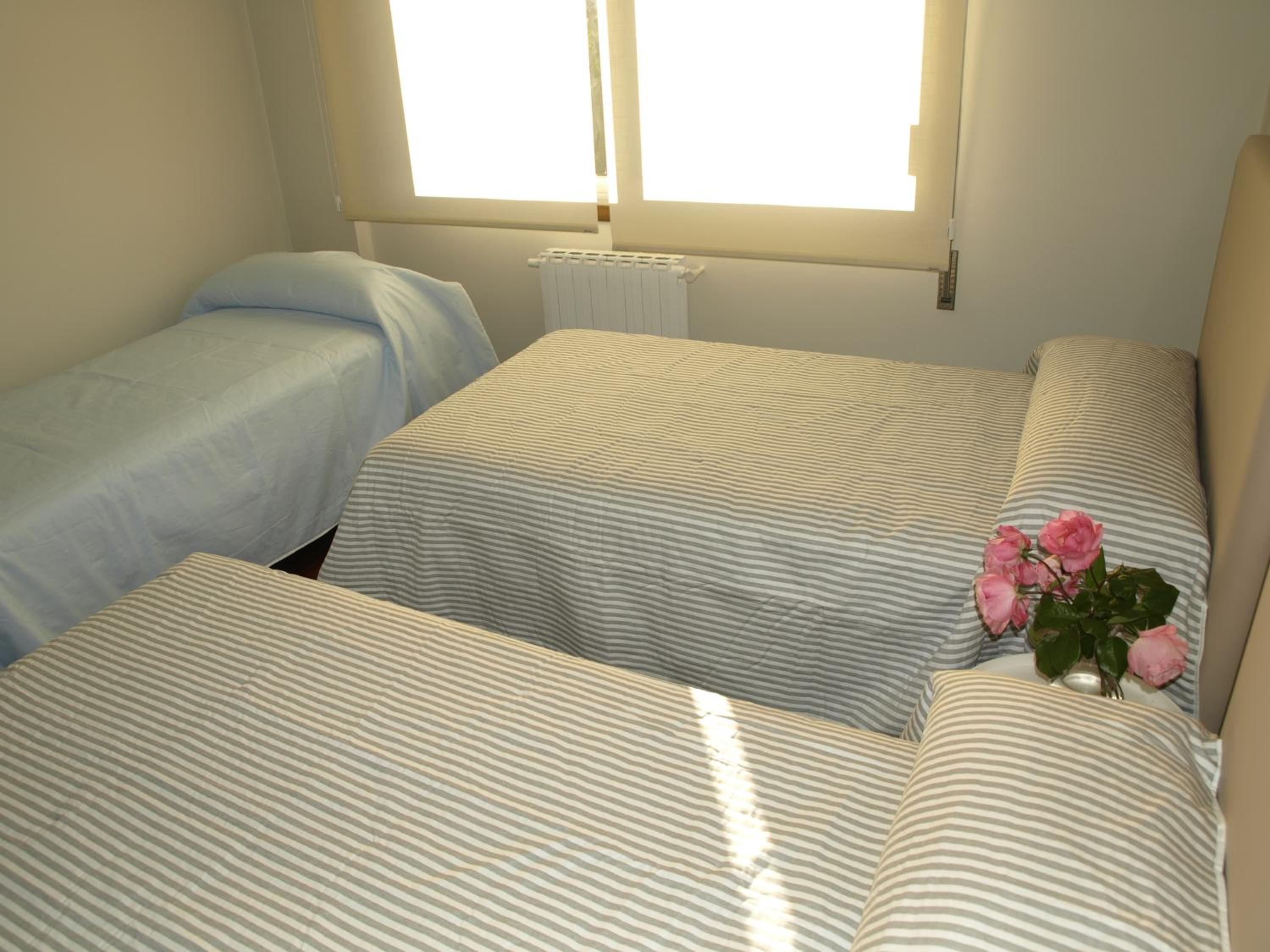 Triple Room with Shared Bathroom photo 1