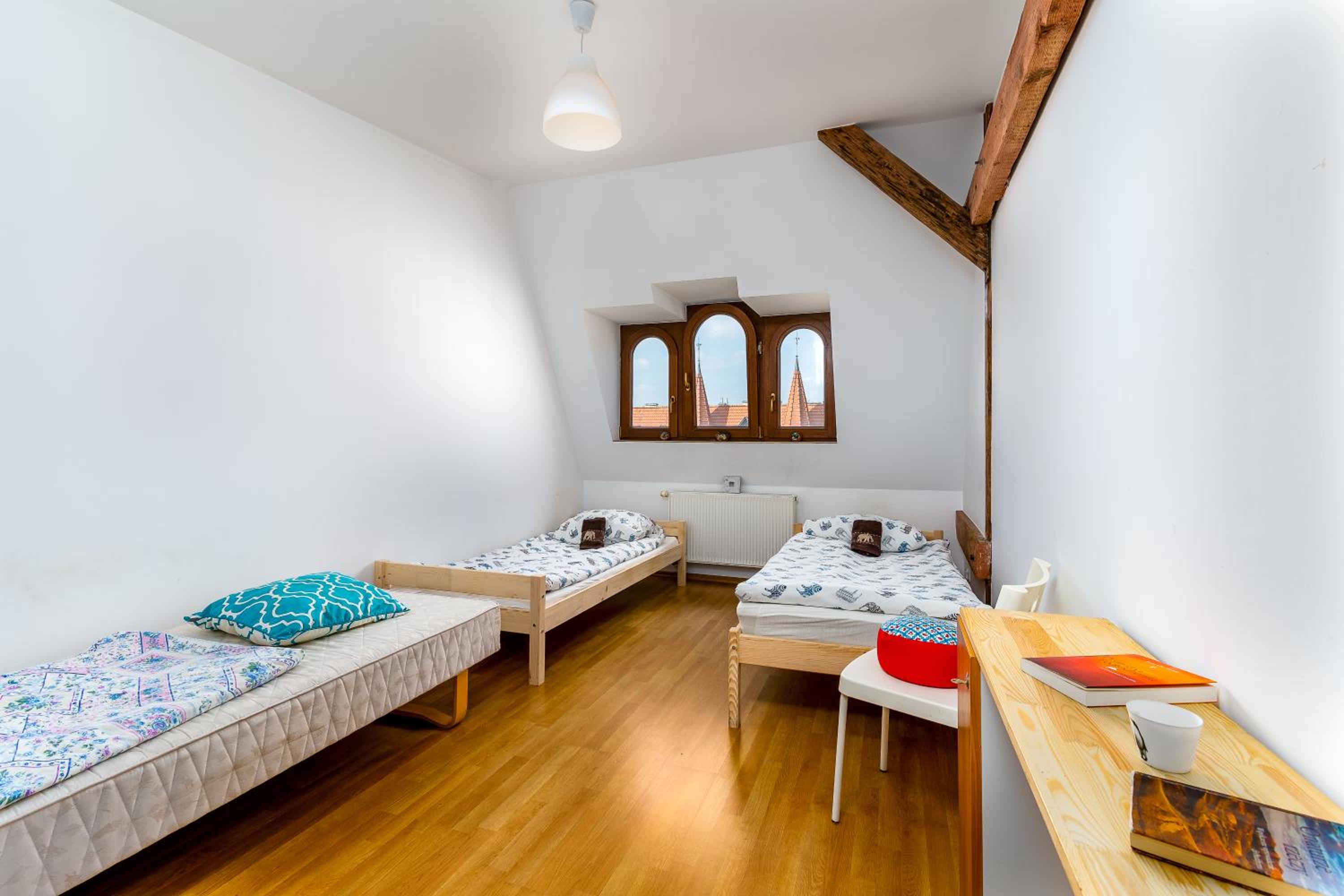 Basic Triple Room with Shared Bathroom photo 1