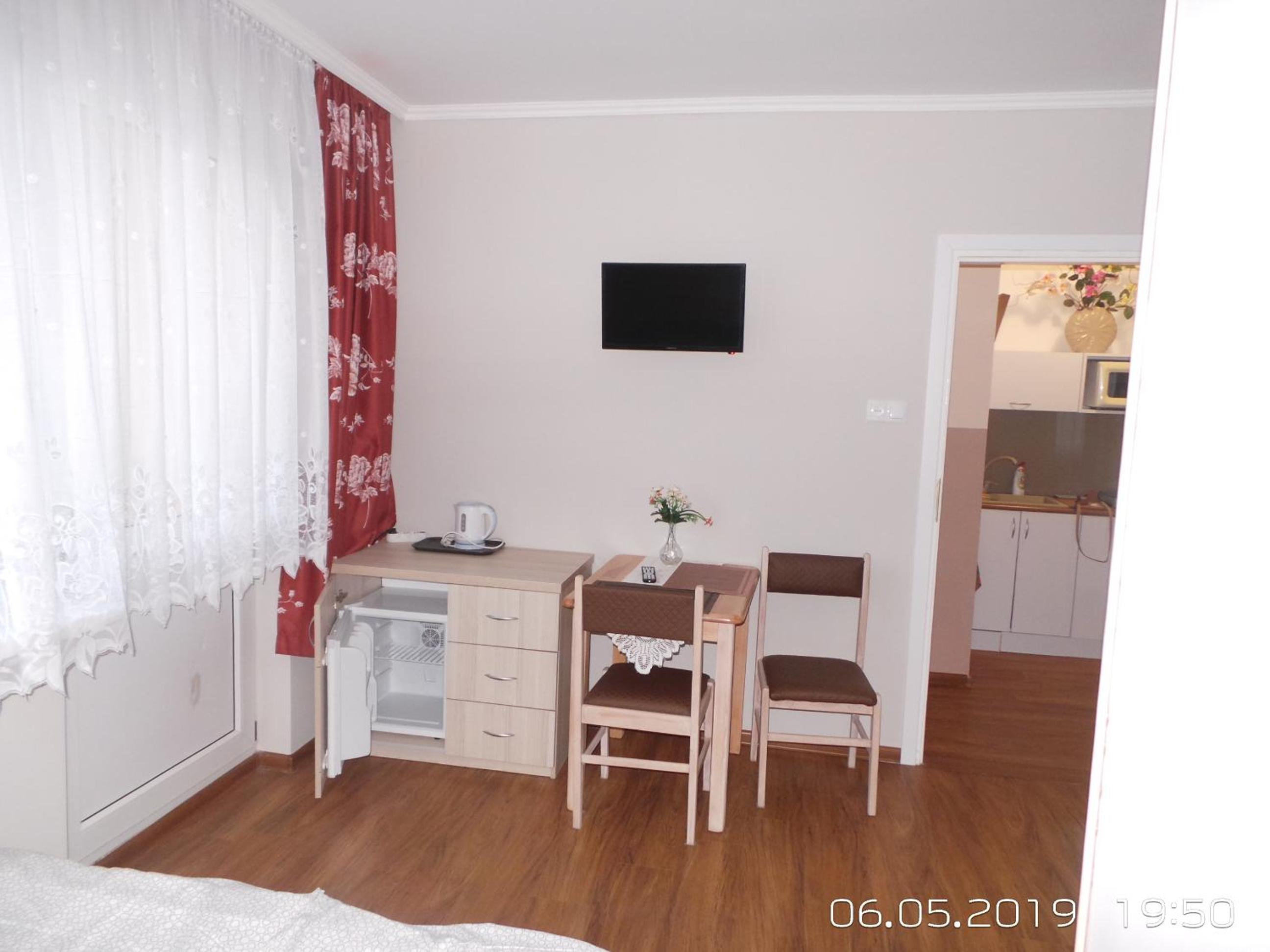 Double Room with Private Bathroom photo 2
