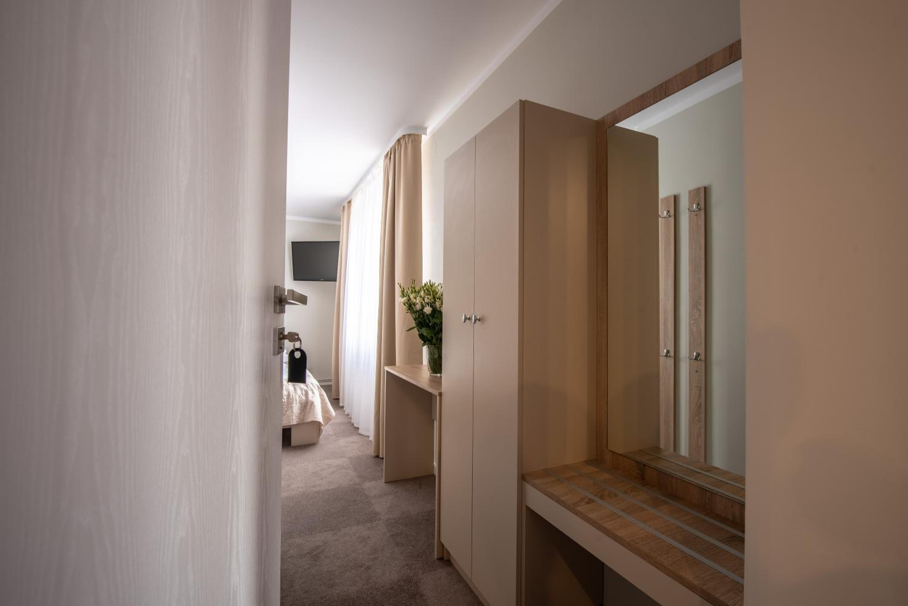 Standard Double Room photo 3