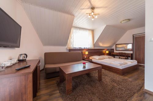 Triple Room with Balcony