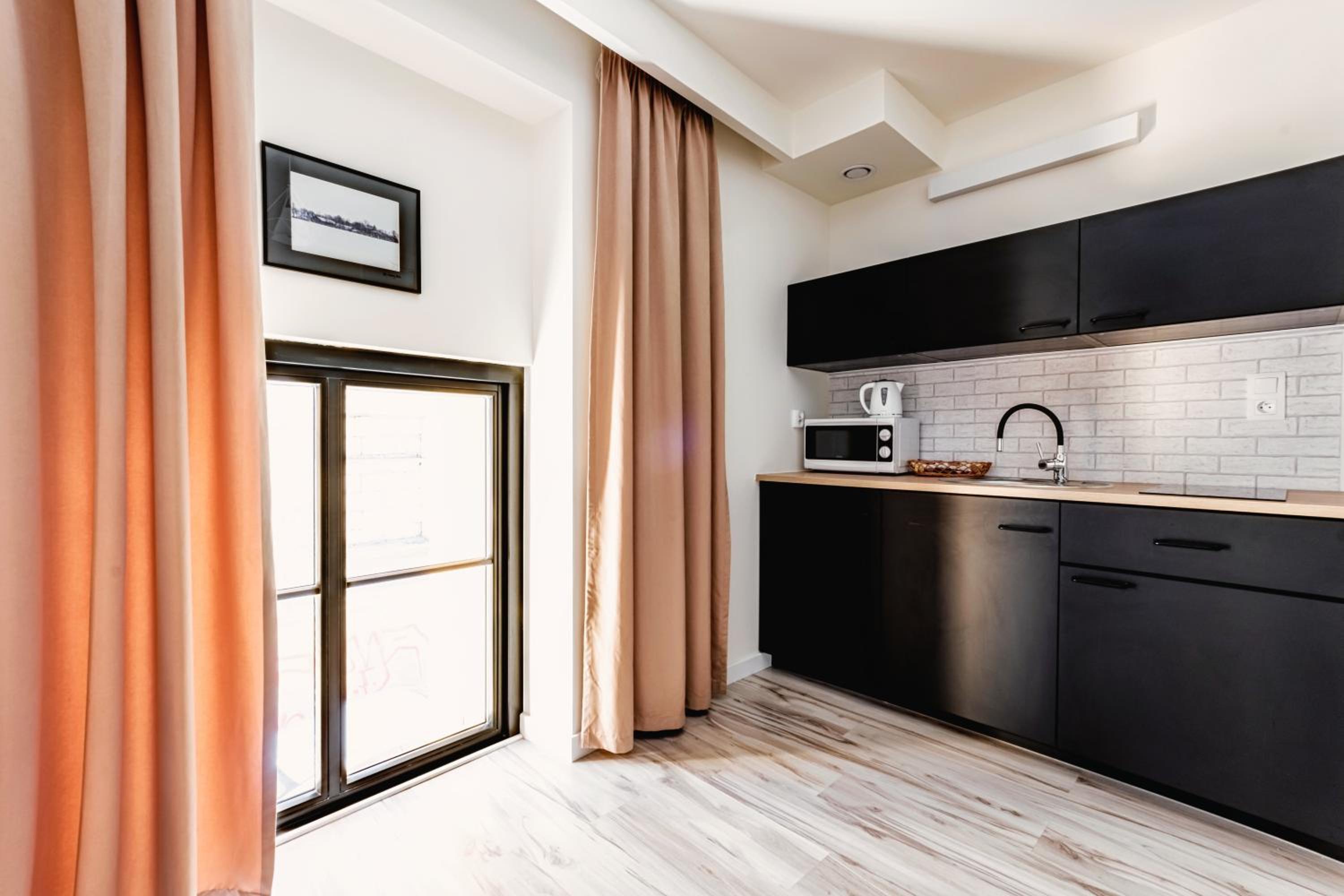 Double Room with Private Bathroom - Photo 3