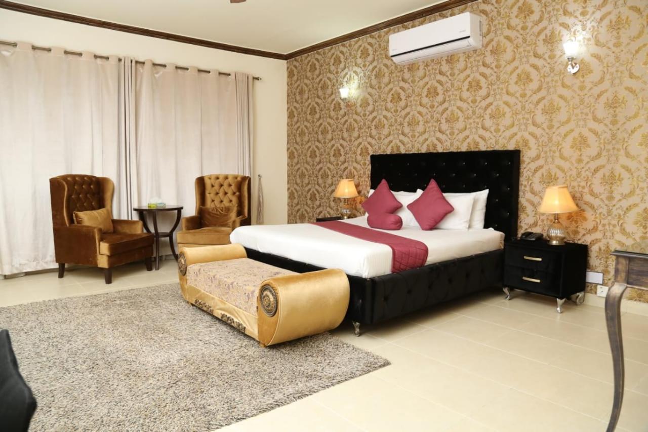King Suite with Balcony