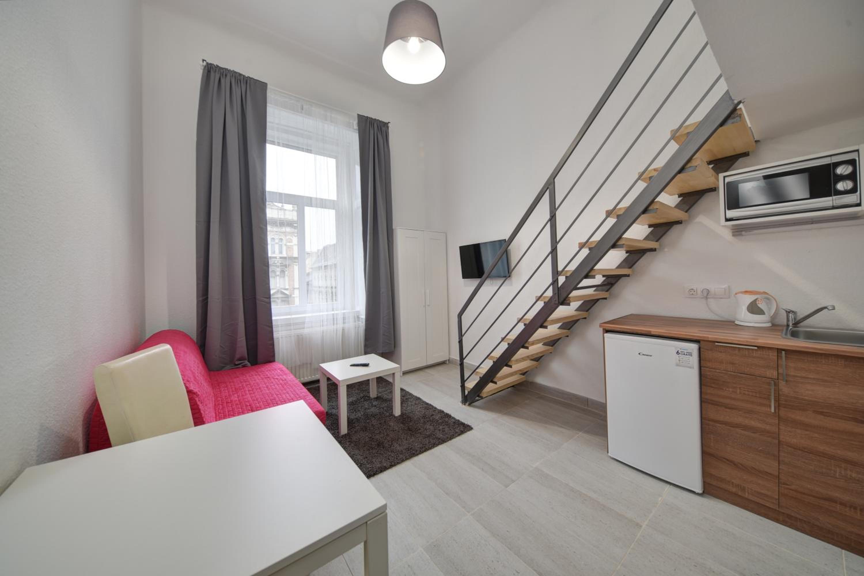 Apartment - Photo 11