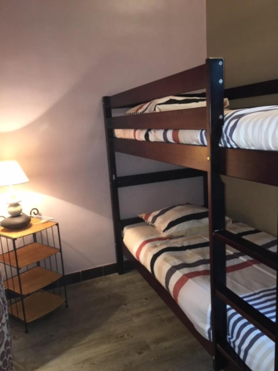 Two-Bedroom Cottage photo 2
