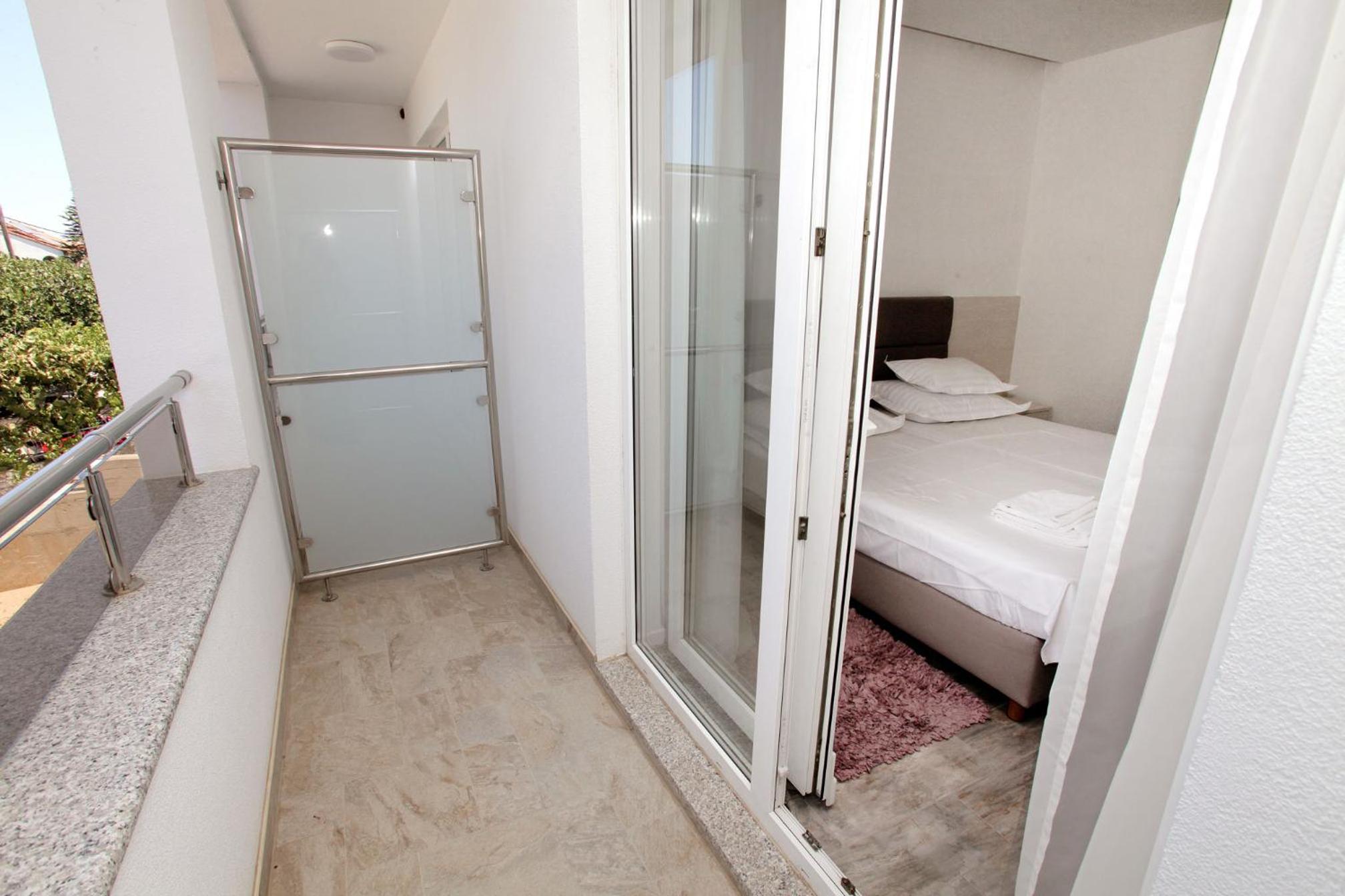 Double Room with Balcony and Sea View photo 3