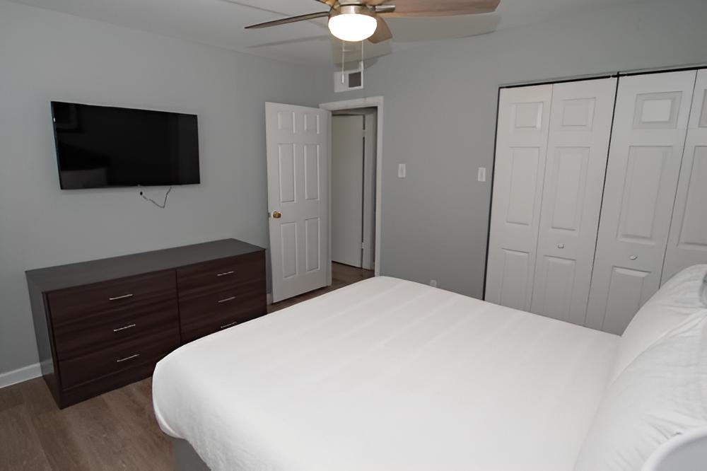 Suite with Sofa Bed - Non-Smoking