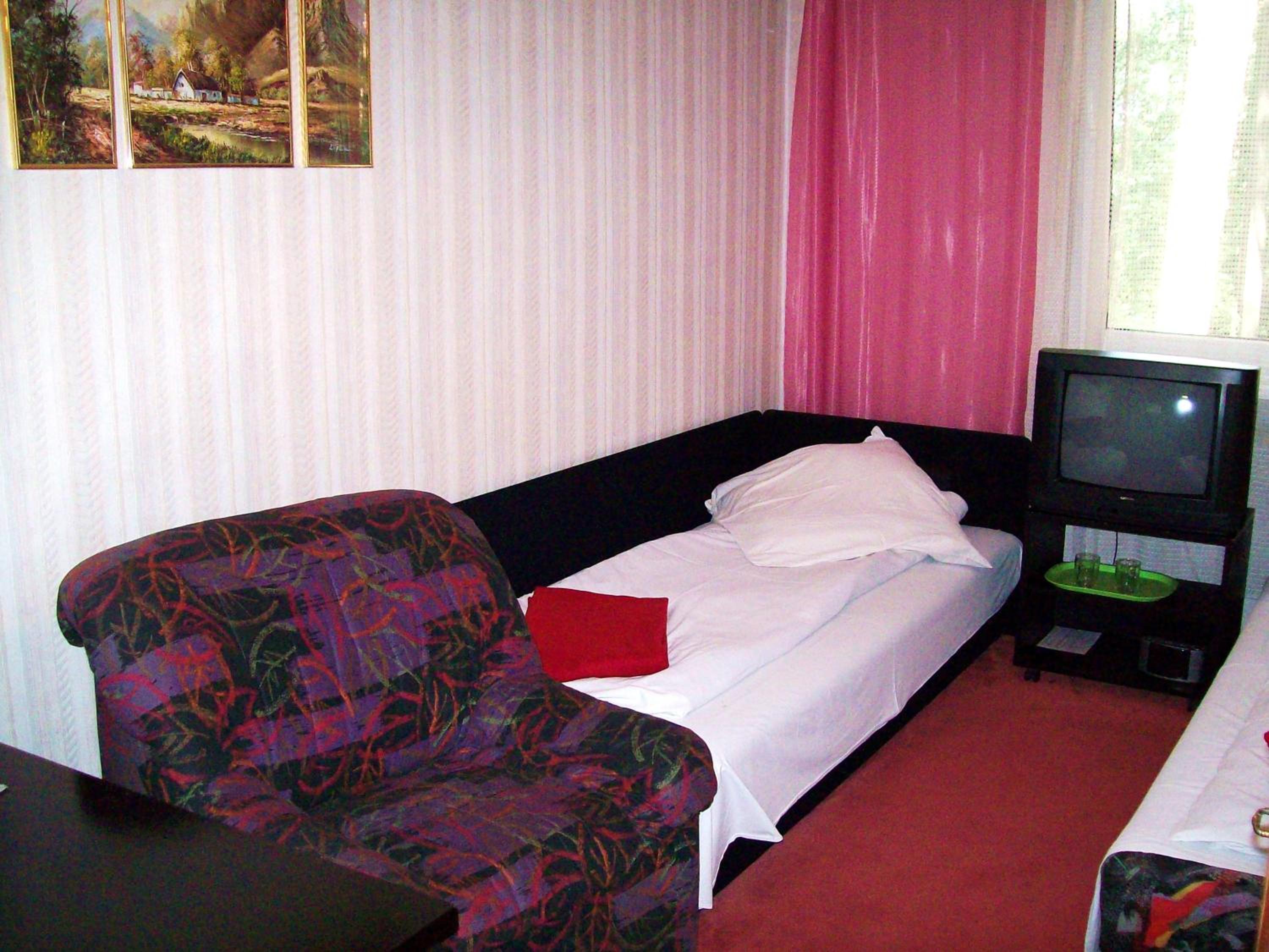 Small Twin Room