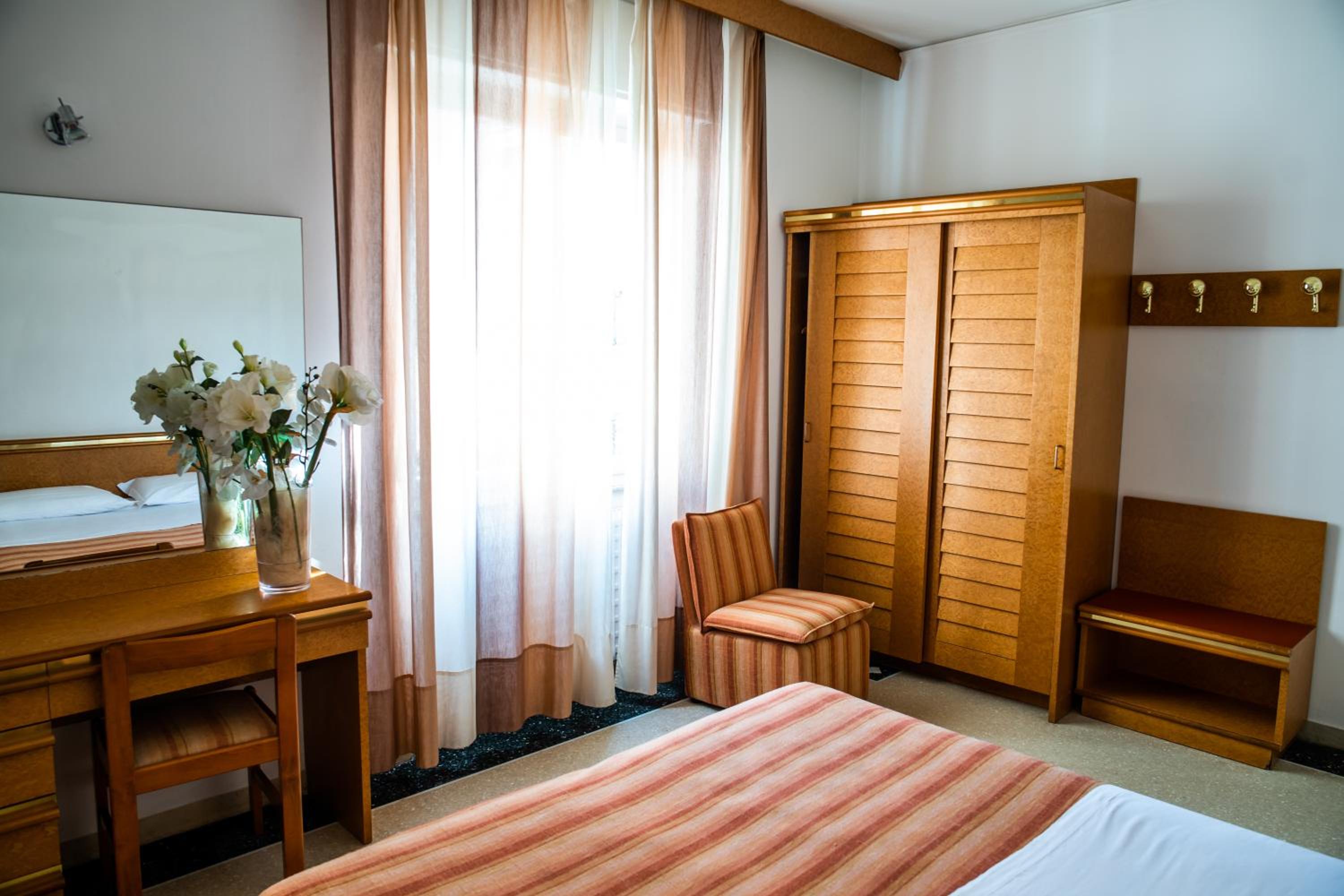 Quadruple Room photo 2