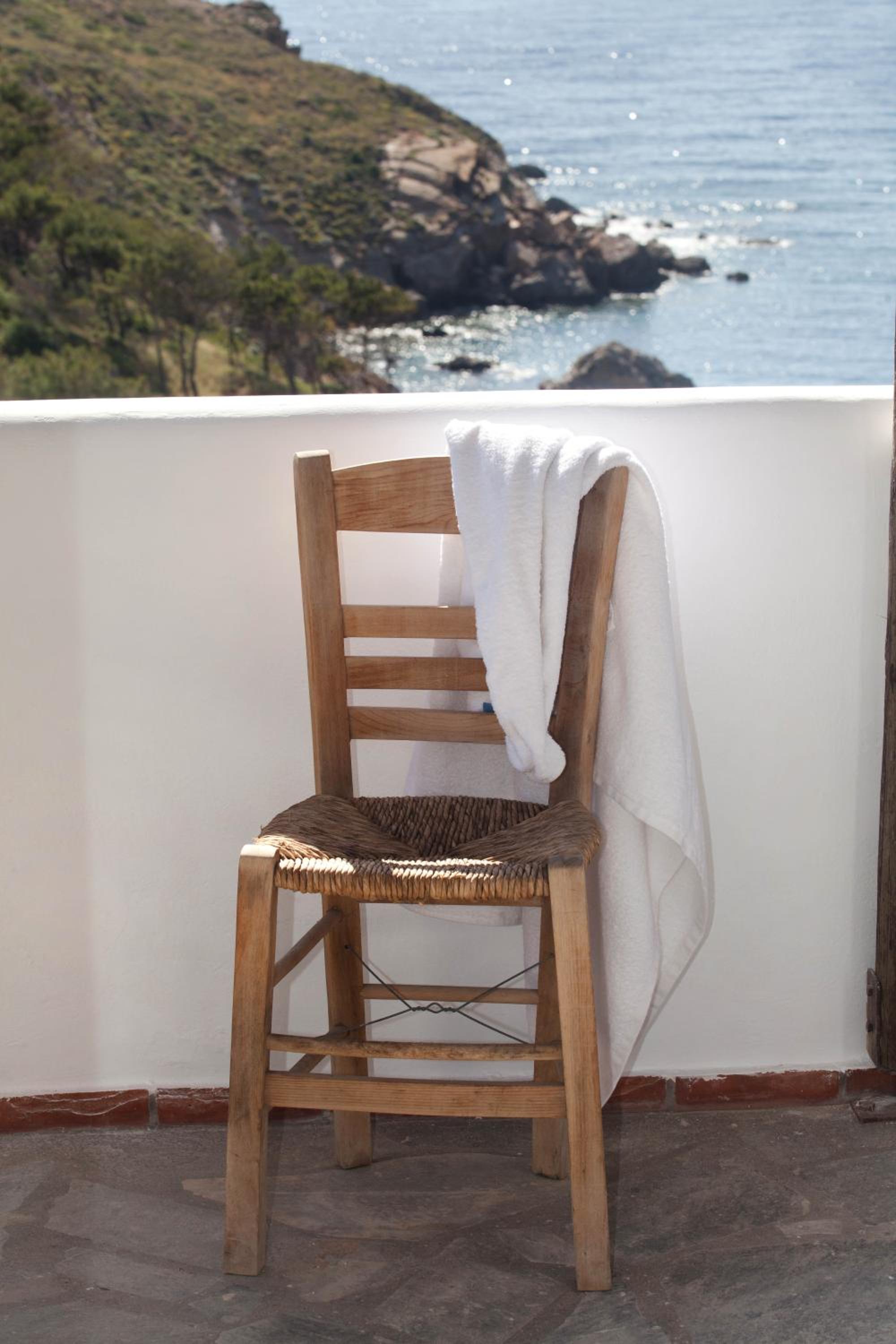 Studio Apartment with Sea View