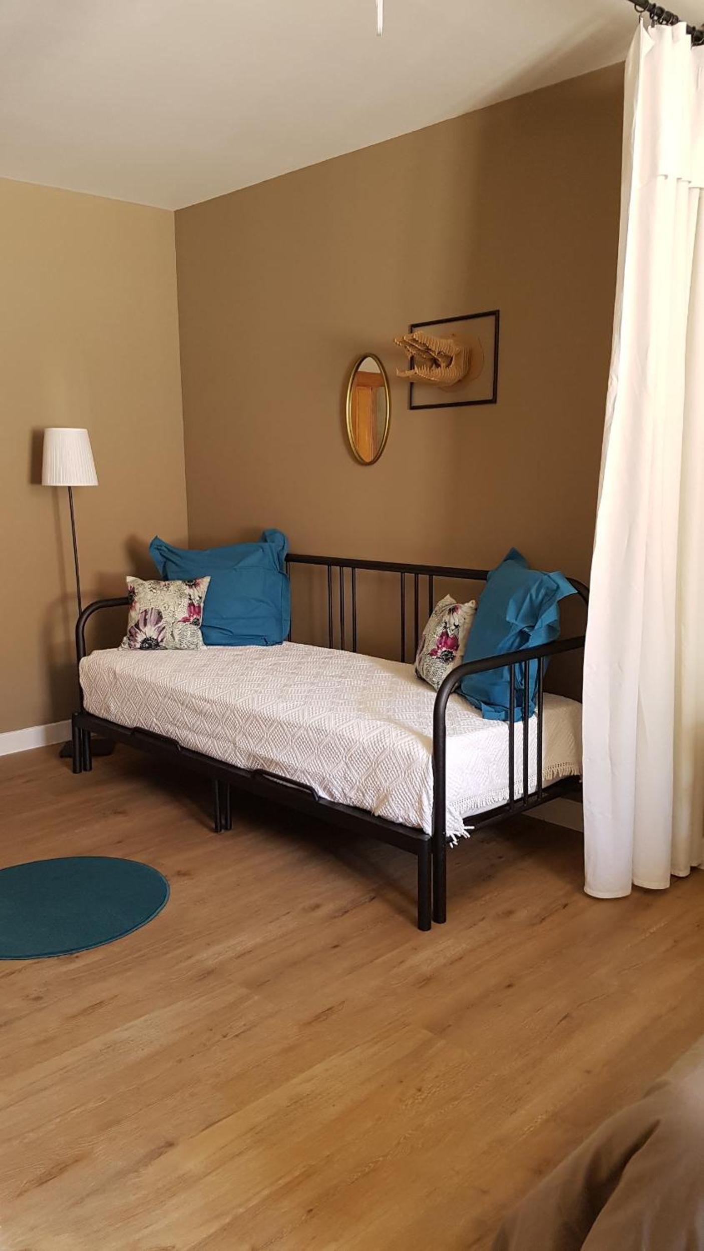 Superior Family Room photo 2