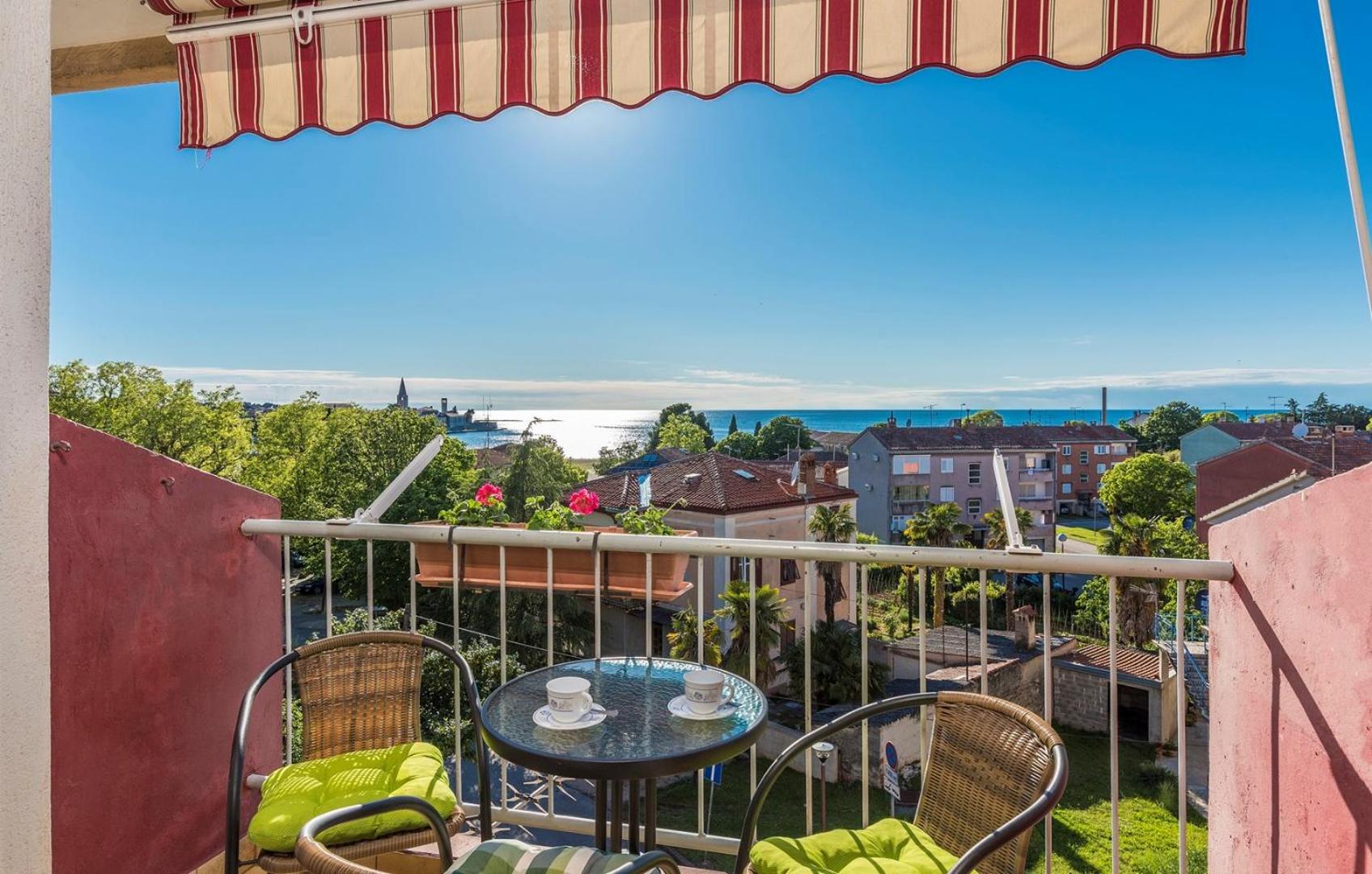Apartment with Sea View