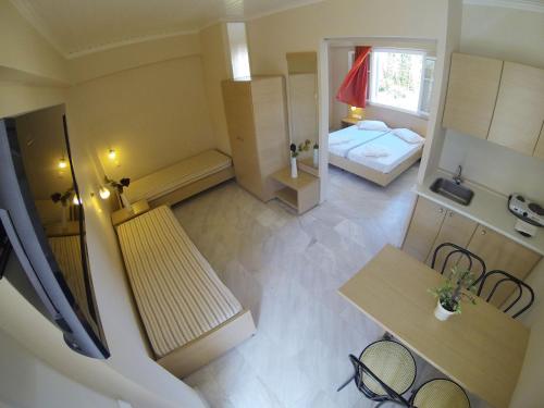 Apartment (4 Adults)