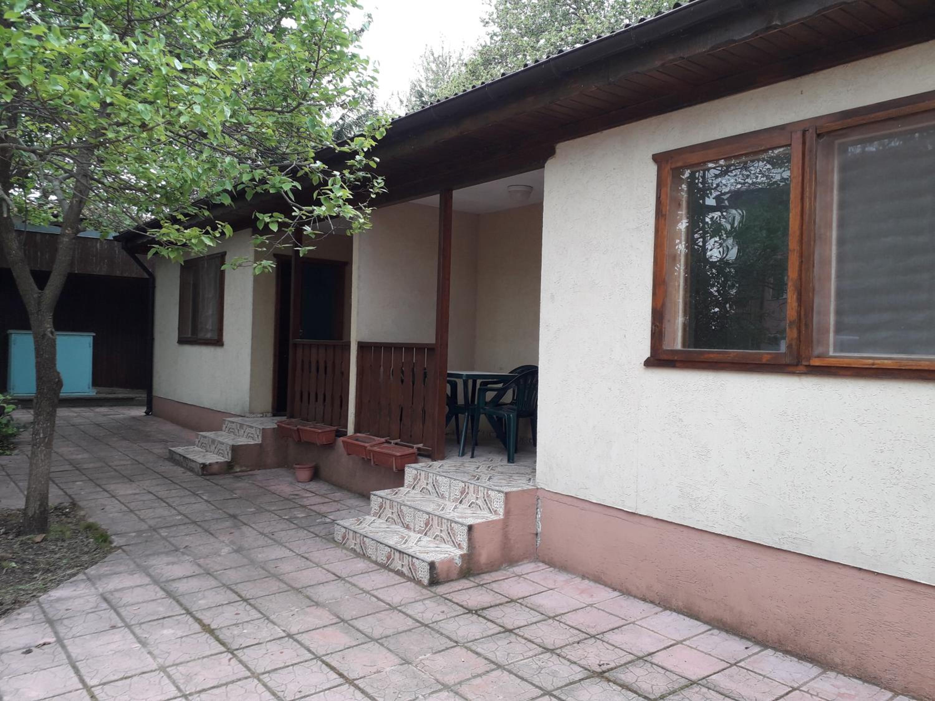One-Bedroom House photo 2