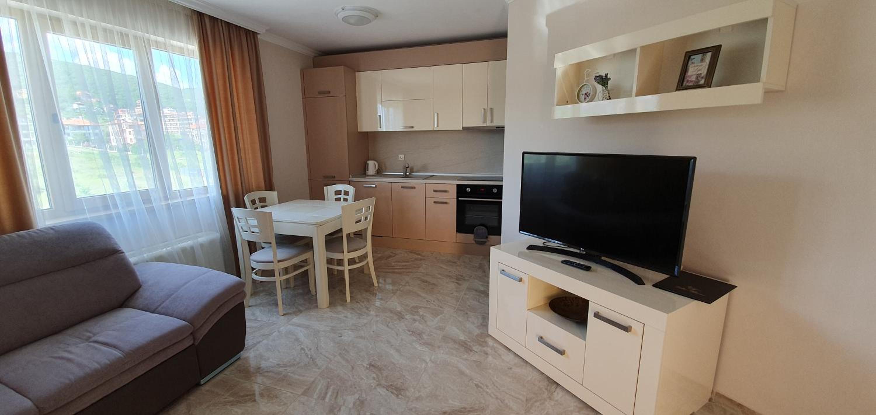 Studio Apartment