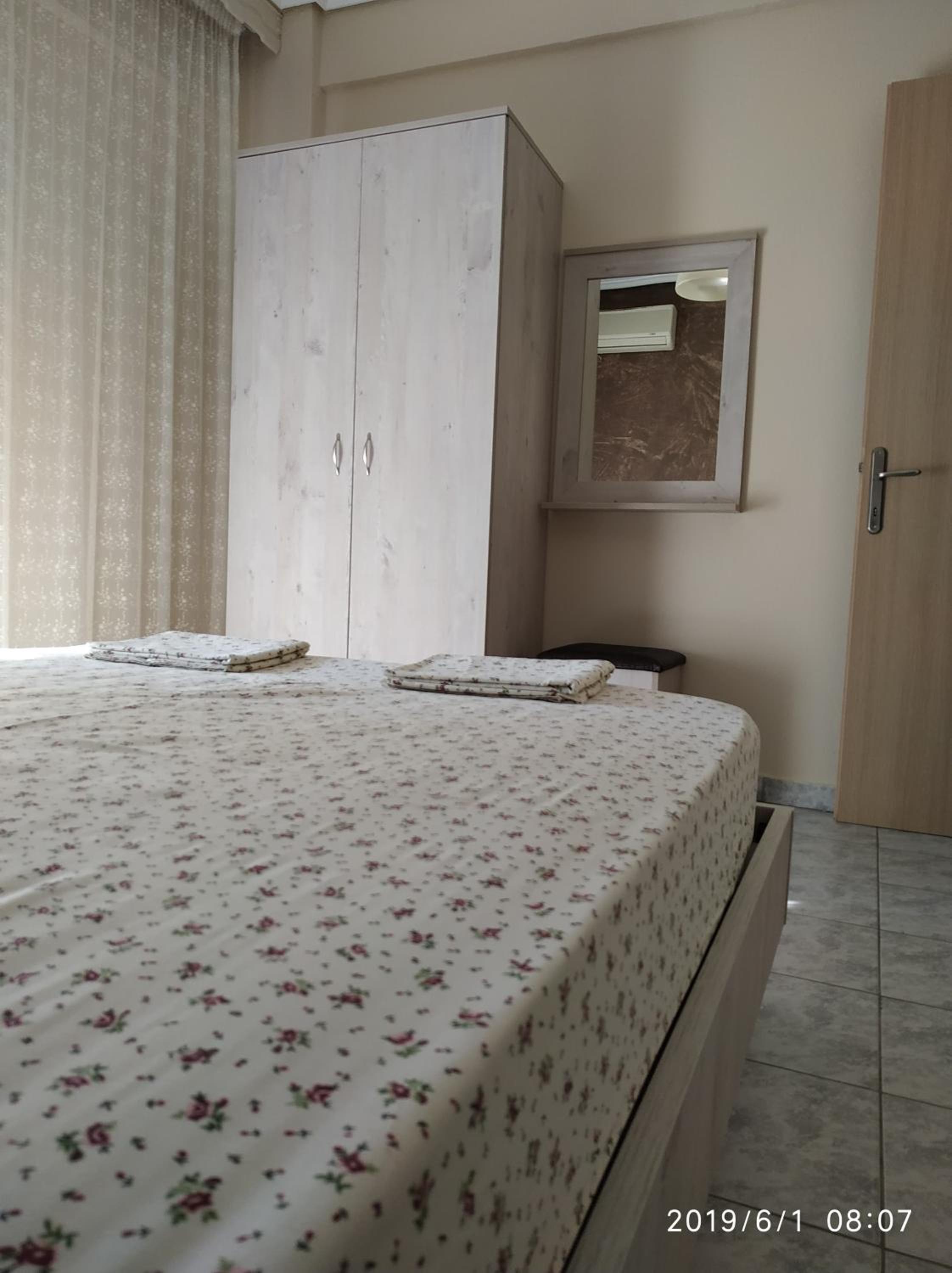 Large Double or Twin Room photo 3