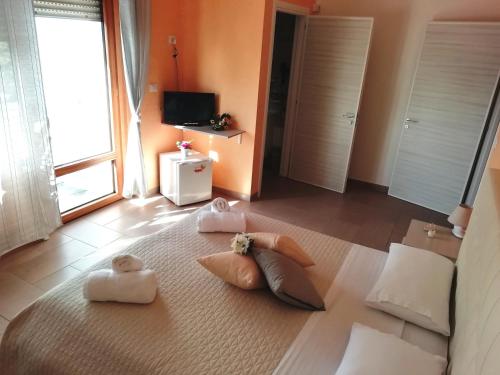 Double or Twin Room with Private Bathroom photo 2