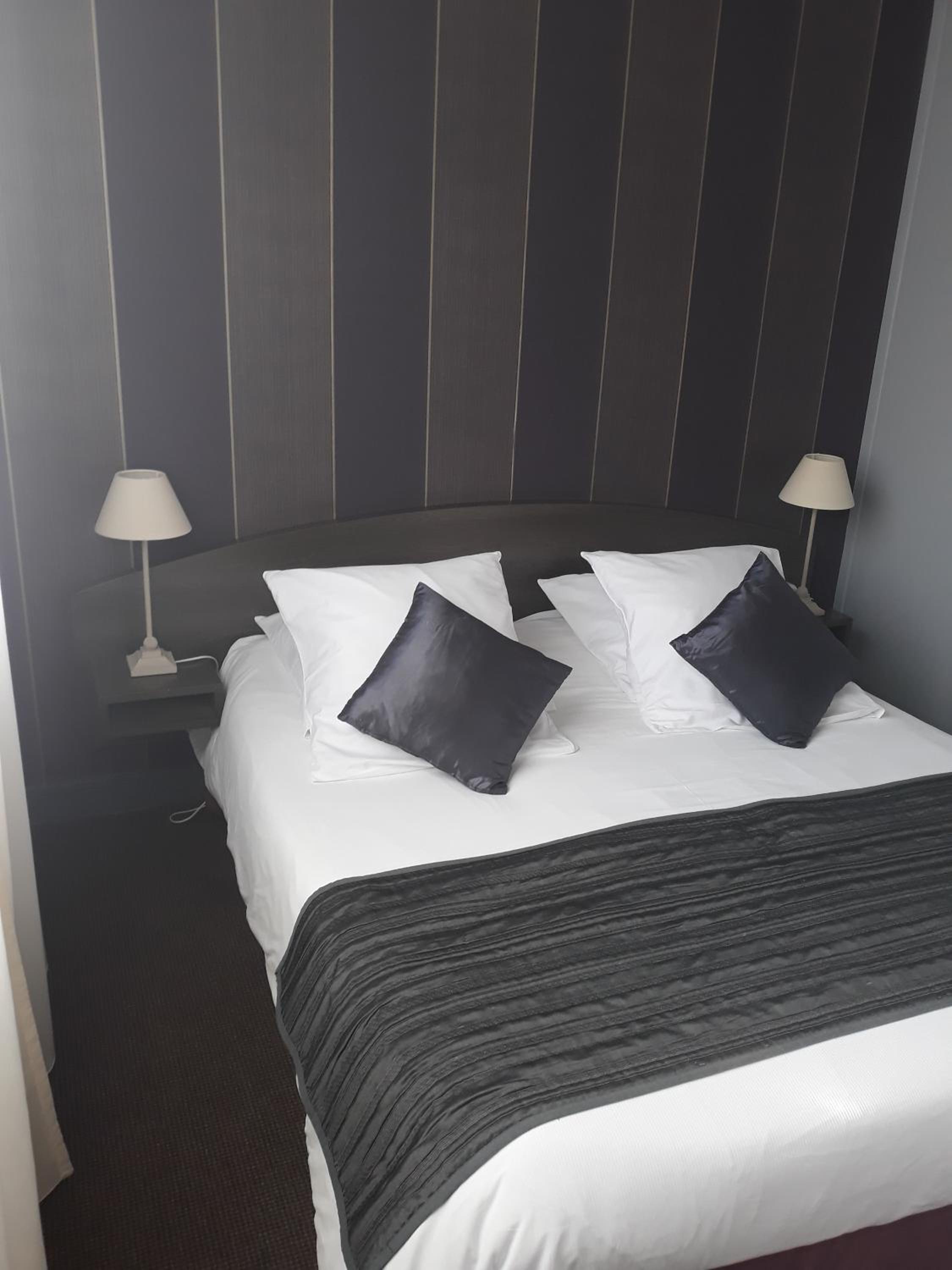 Triple Room (3 Adults or 2 Adults + 1 Child)